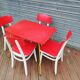 Lot de 4 chaise et une table vintage , années 70