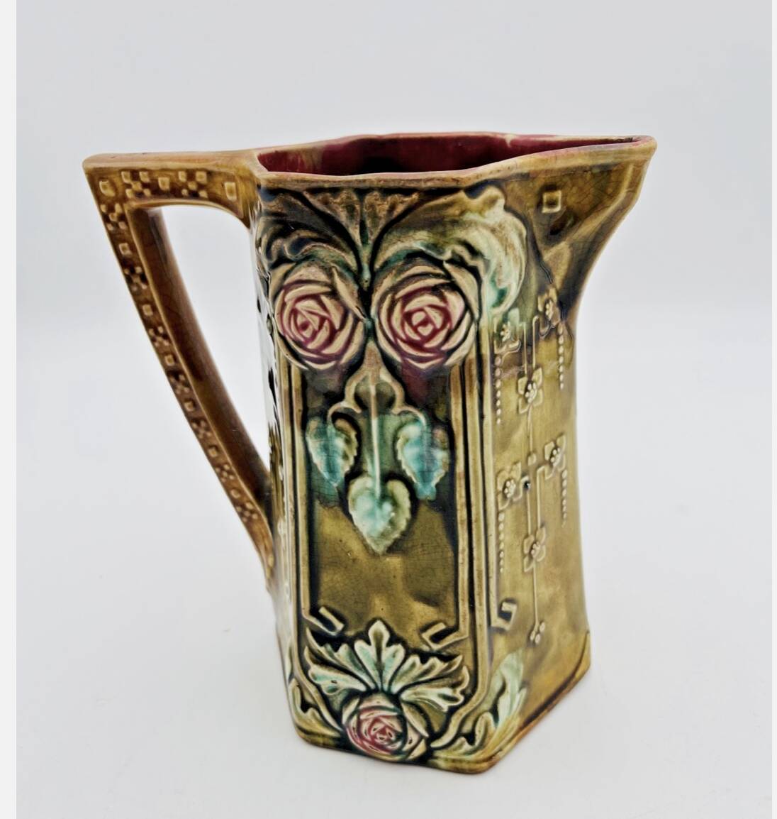 Slip pitcher with floral motifs, Onnaing earthenware 776 - 661007