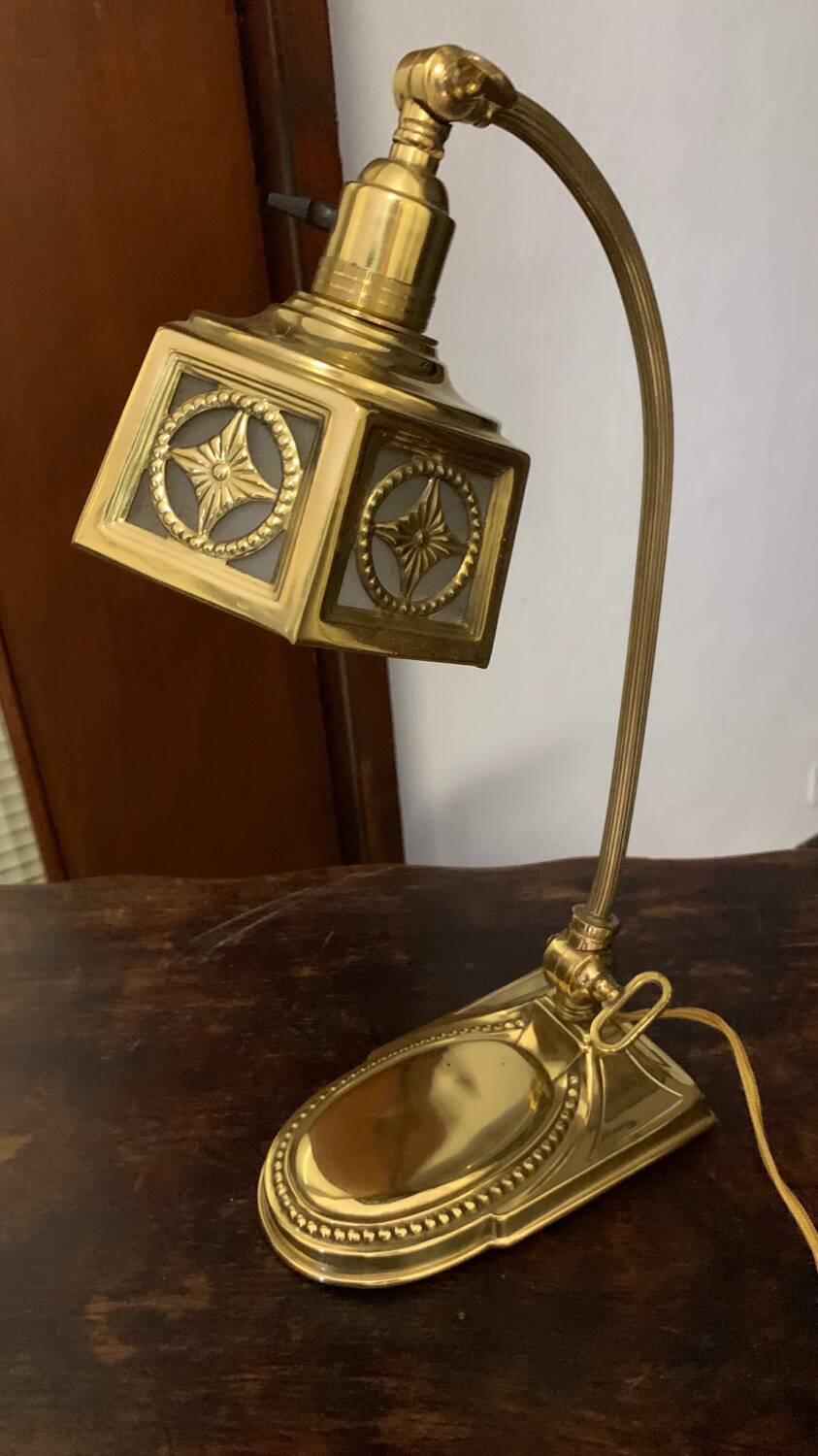 Bedside lamp