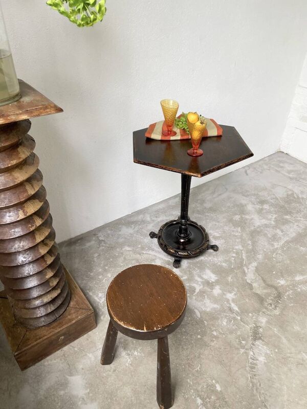 Guéridon 1900 pattes de lion