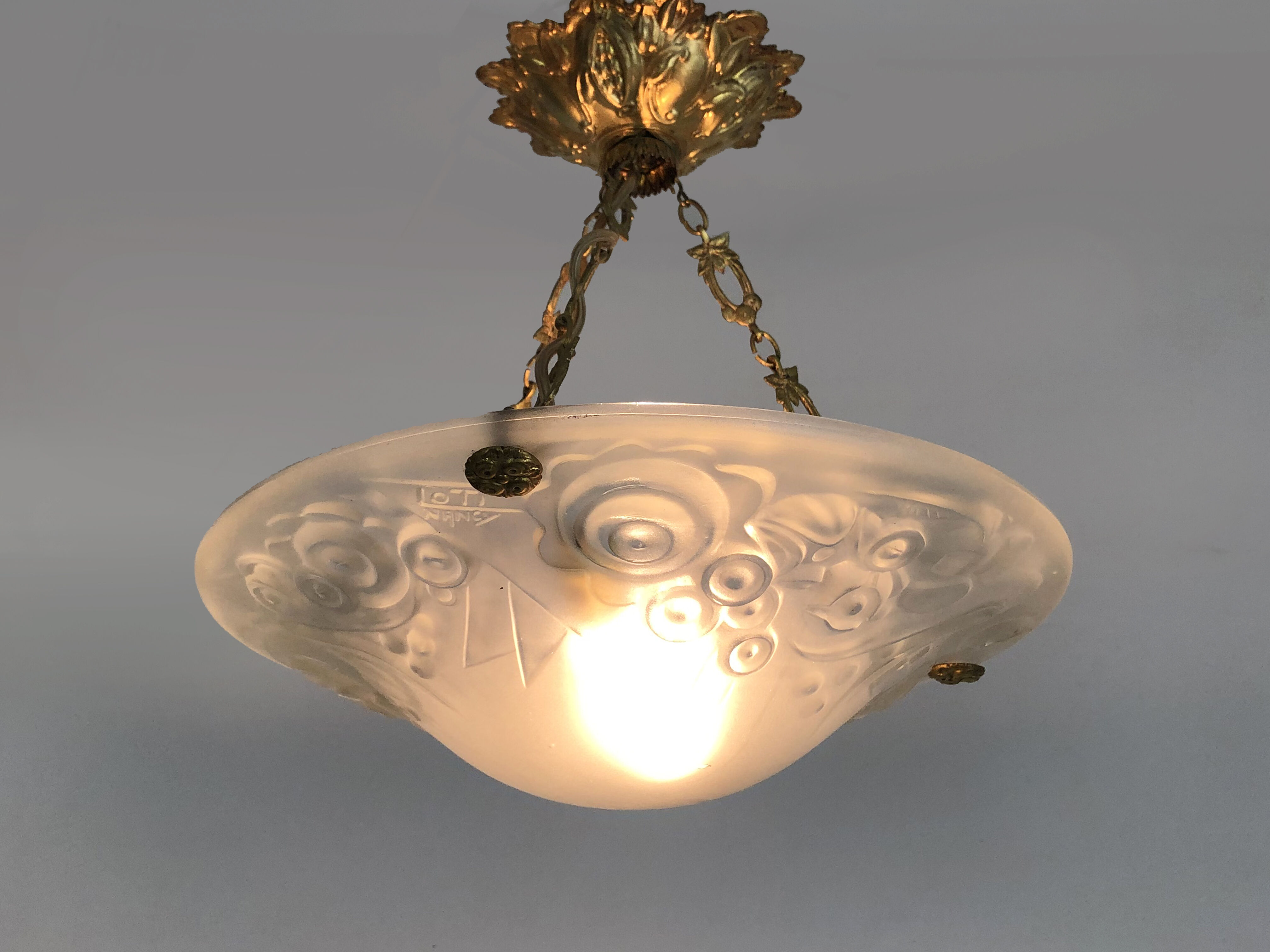 Art Deco washbasin suspension Loti Nancy, Delatte, glass paste, floral decoration