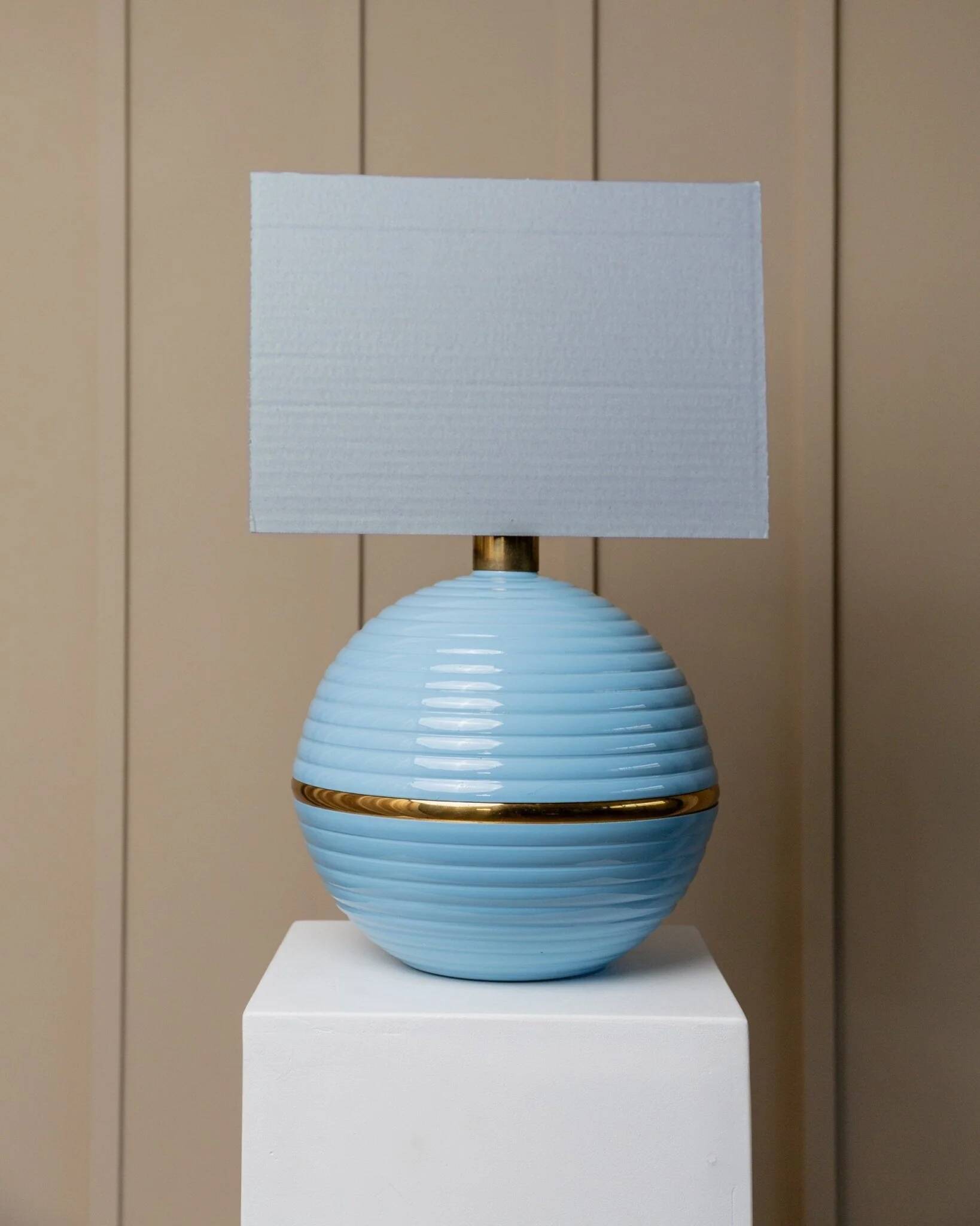 XXL light blue ceramic table lamp with gold band, Italy 1980s, Hollywood Regency