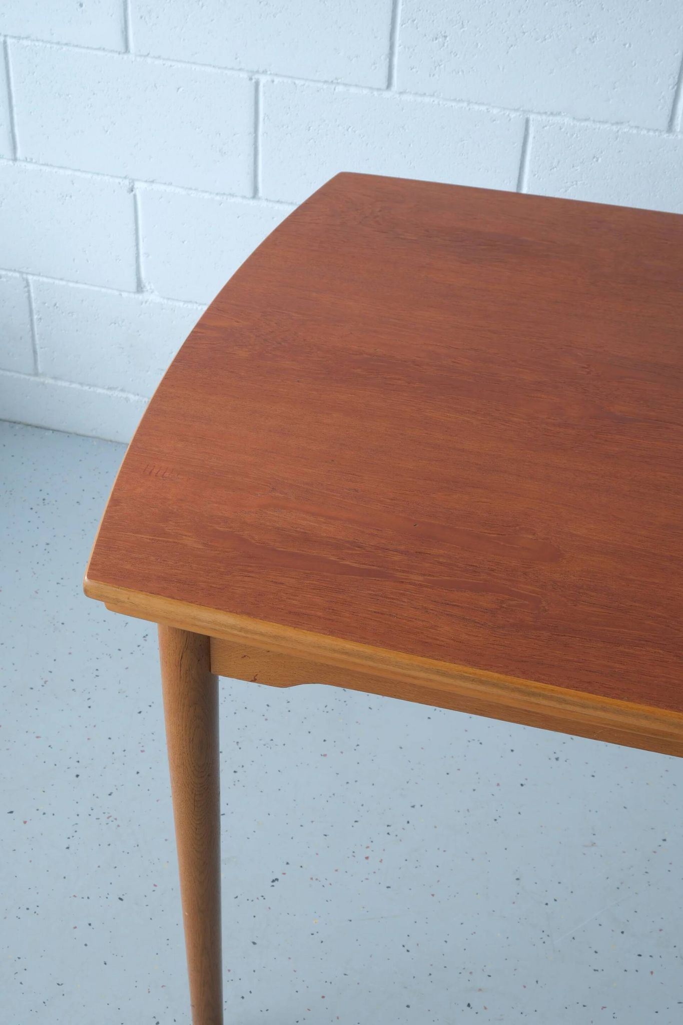 Dining table in Danish oak and teak.
