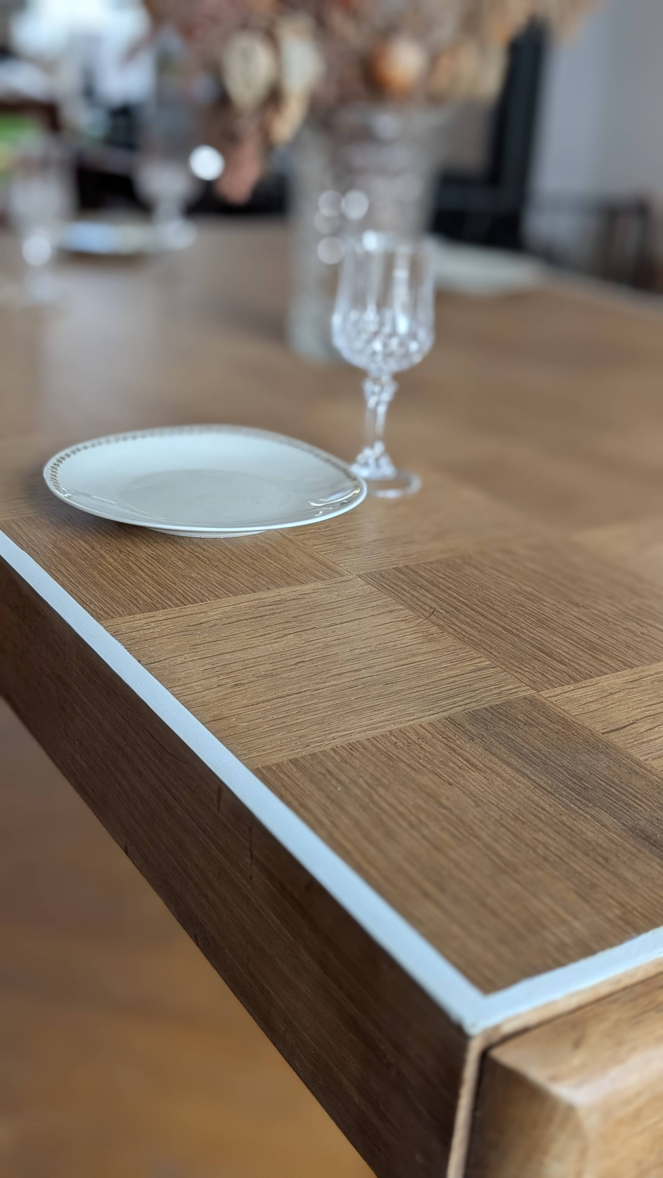 Checkerboard table oak