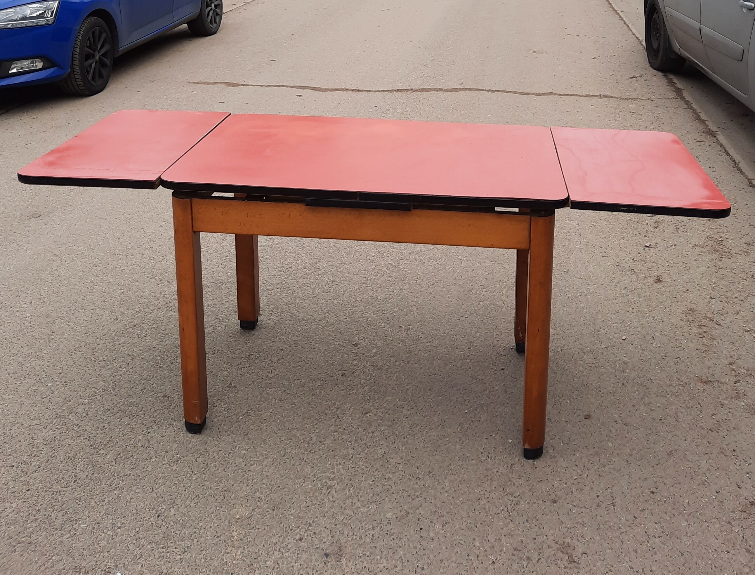 Table de cuisine vintage