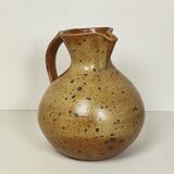 Sandstone pitcher
