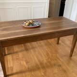 Farm table
