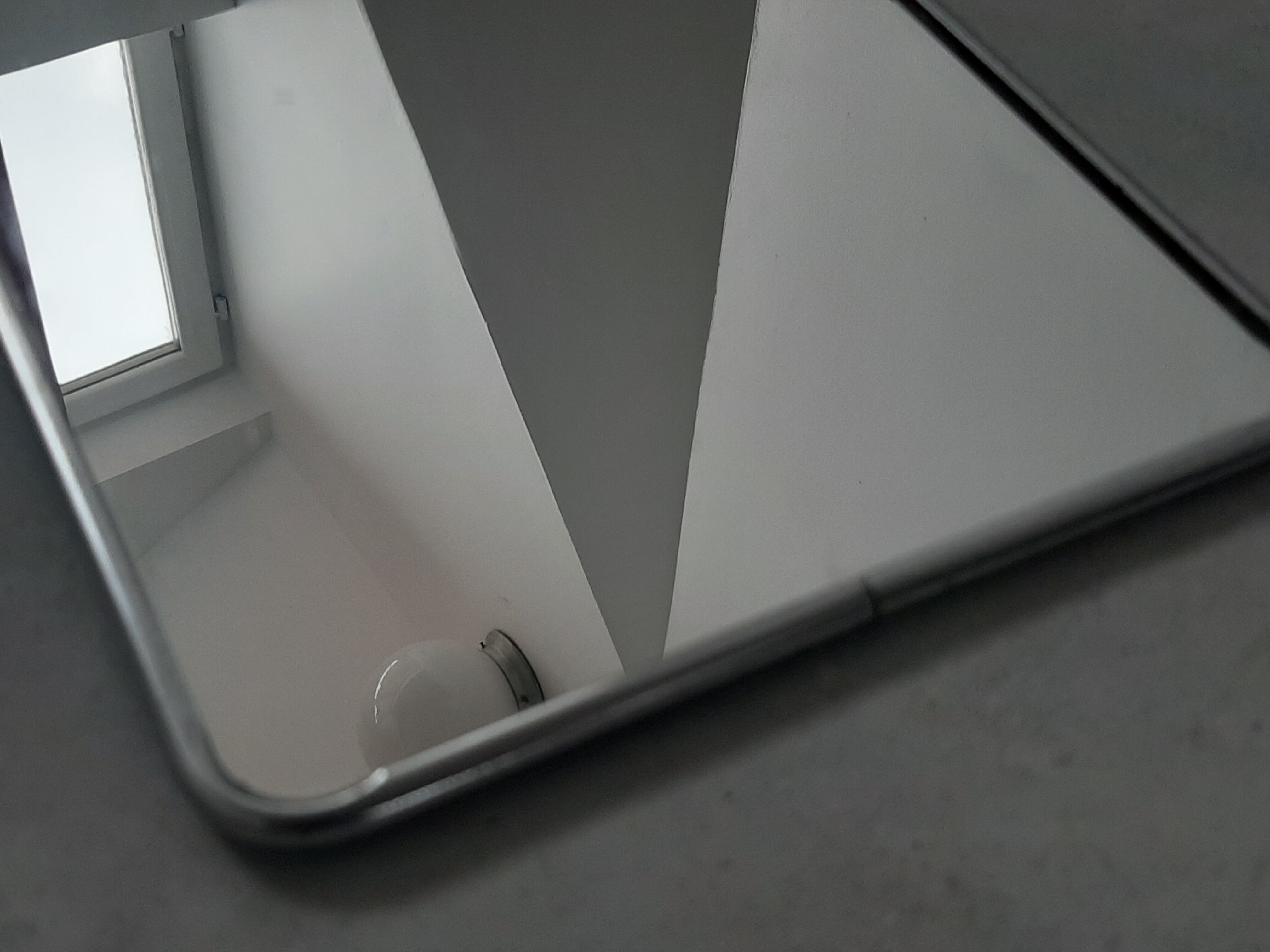 Barber's mirror with chainette - 25x19cm