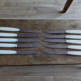 Set of 10 vintage stainless steel and bakelite table knives