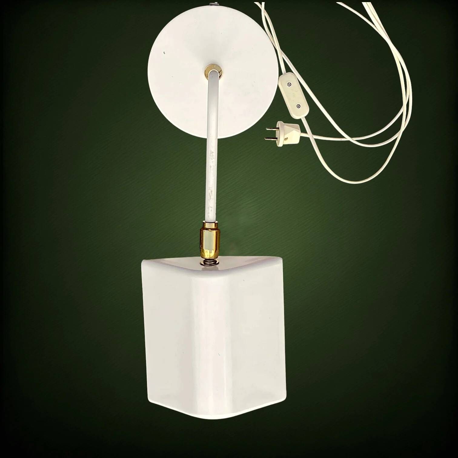 Modernist desk lamp in white metal and gold brass, Bauhaus spirit – 1960s
