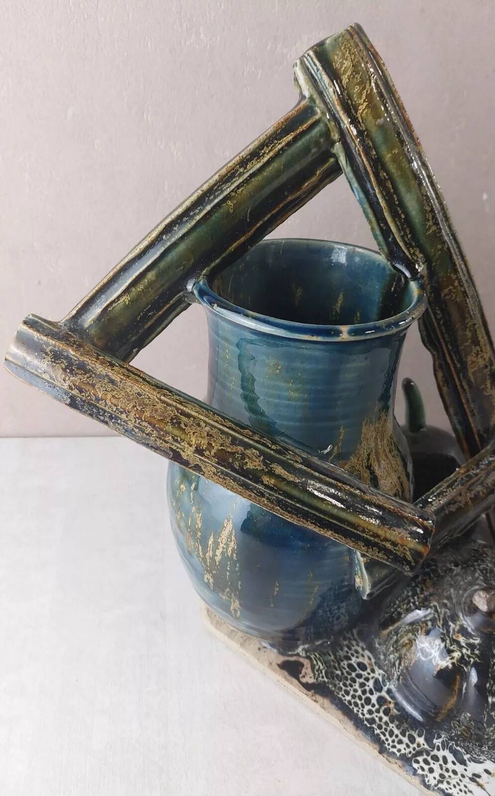 Old terracotta vase, pumpkin decoration, wood, to be identified