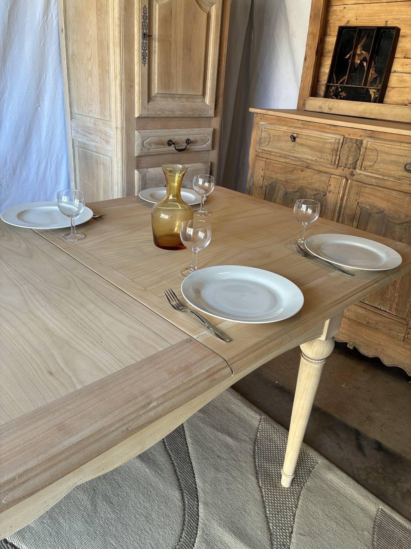 Farm table with extensions