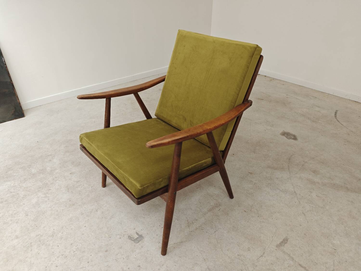 Boomerang armchair by Antonin Suman for Ton Bystrice Thonet 1960