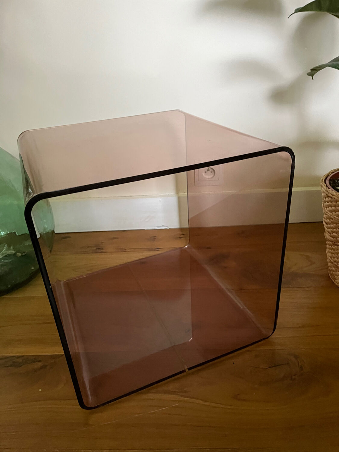 Vintage smoked plexiglass cube by Miche Dumas for Roche Bobois 70s.