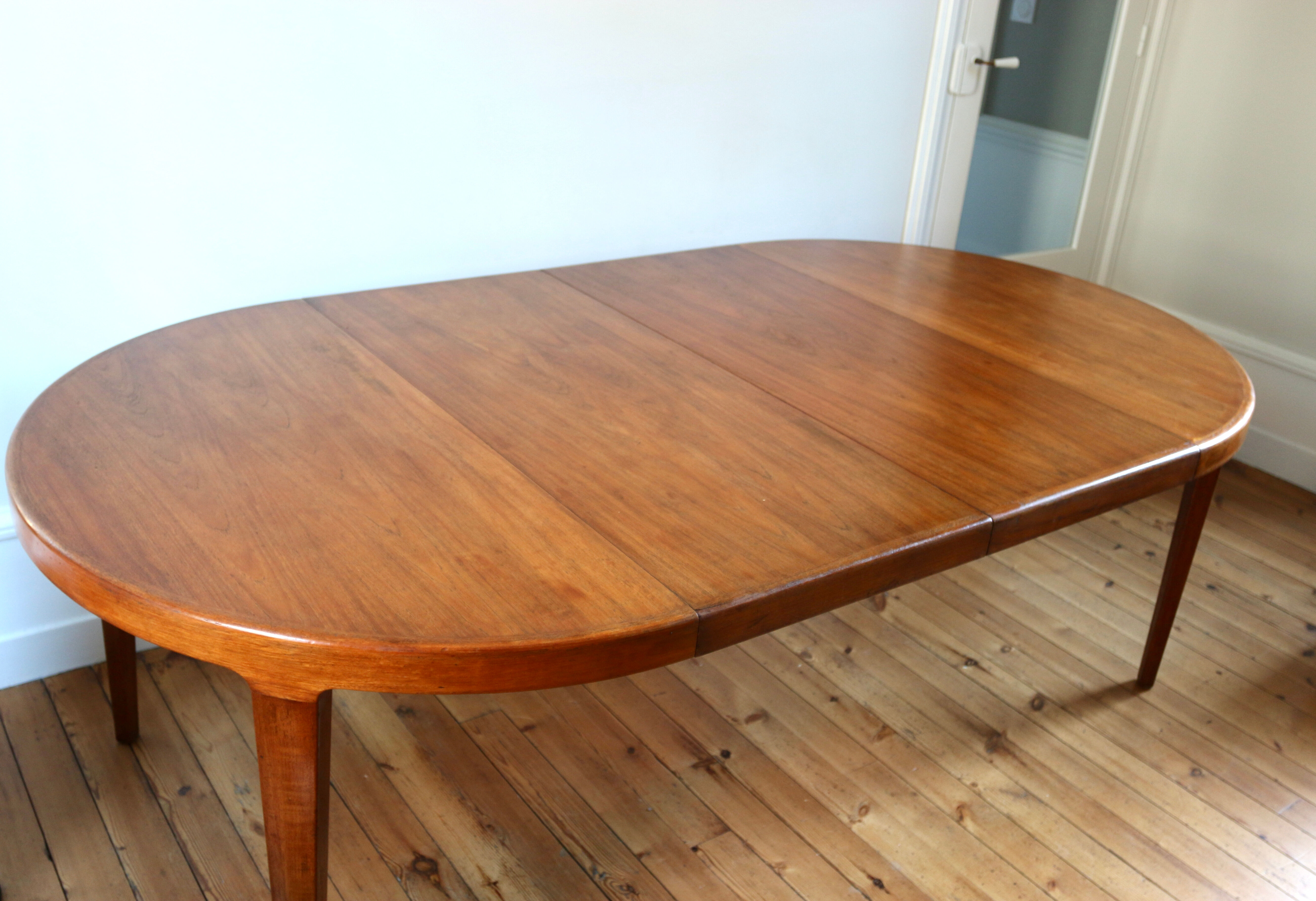 Scandinavian teak table by Johannes Andersen 1960