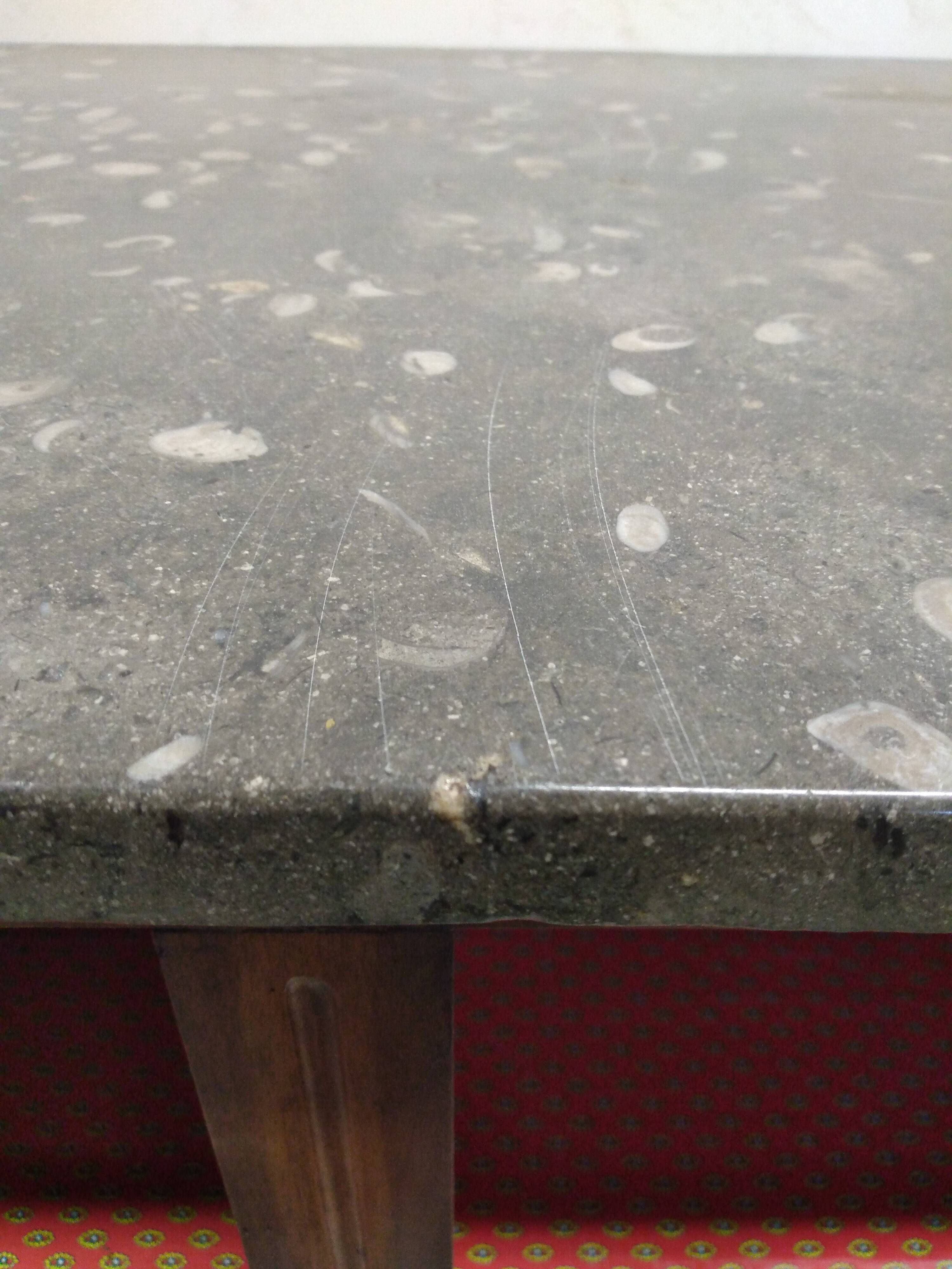 Buffet bas avec marbre