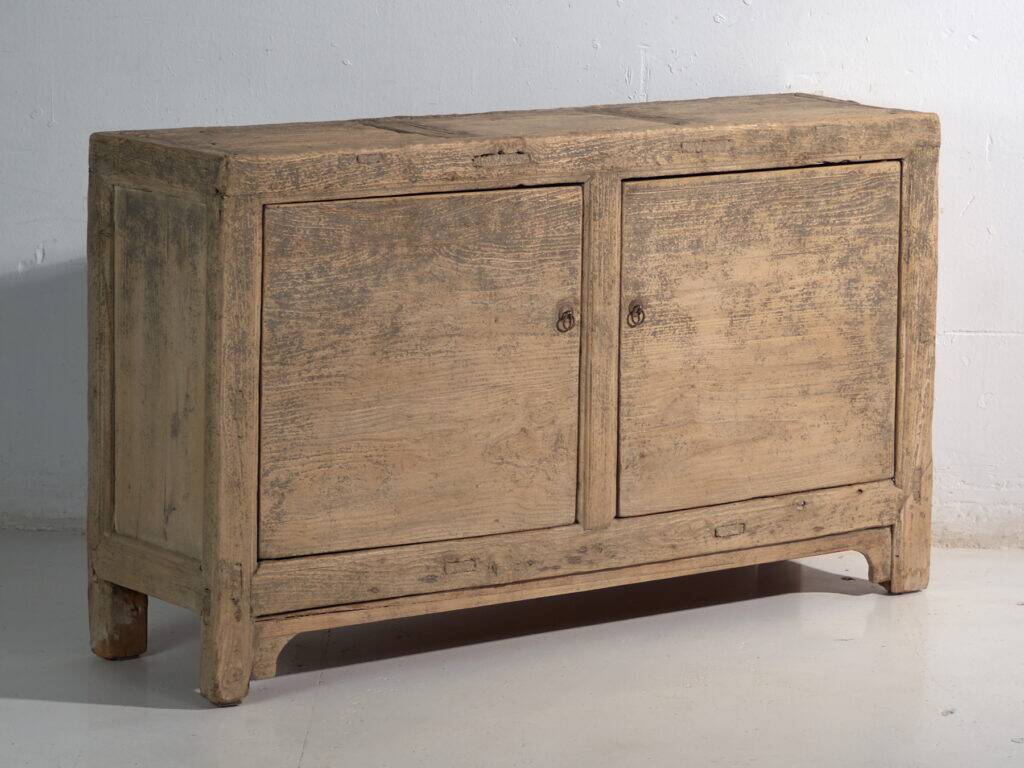 Long antique buffet in elm with two doors – China, circa 1950