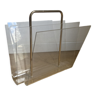 Magazine holder in altuglas