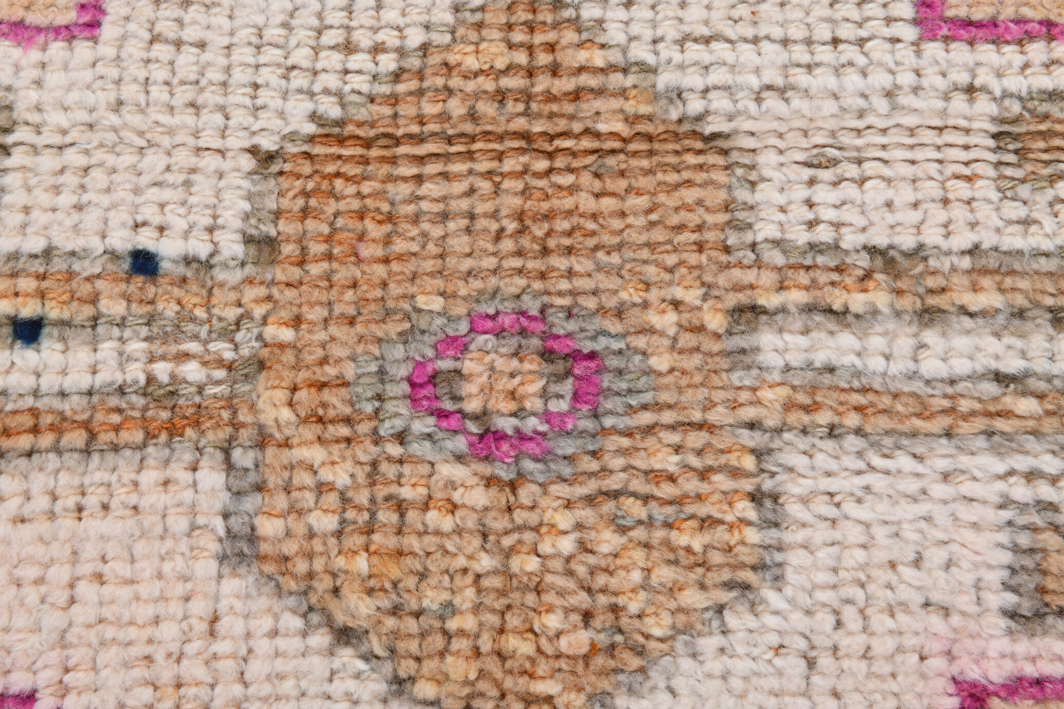 Neutral color handmade runner rug 317x87cm