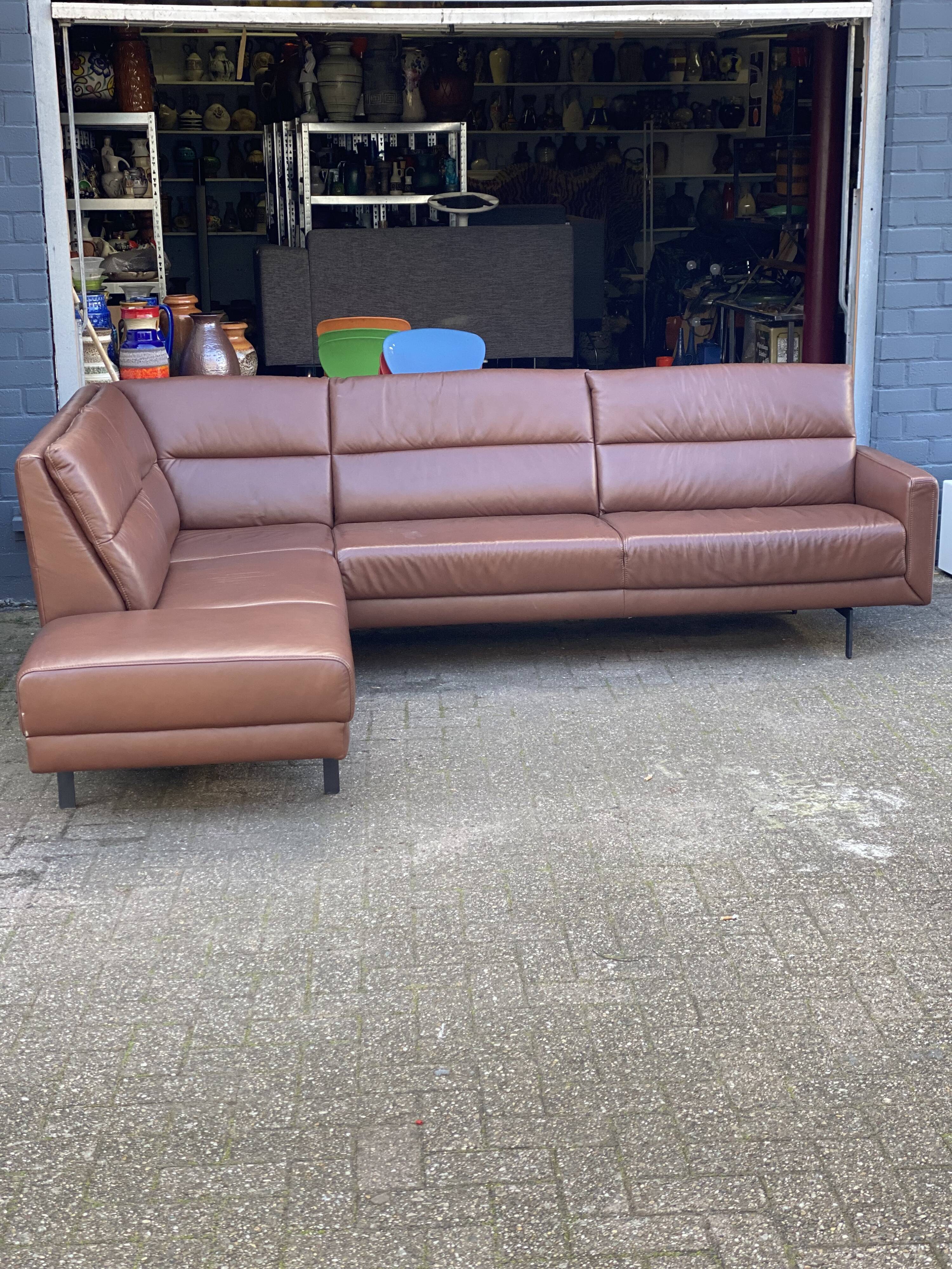 Vintage Leather Lounging Sofa by Prominent