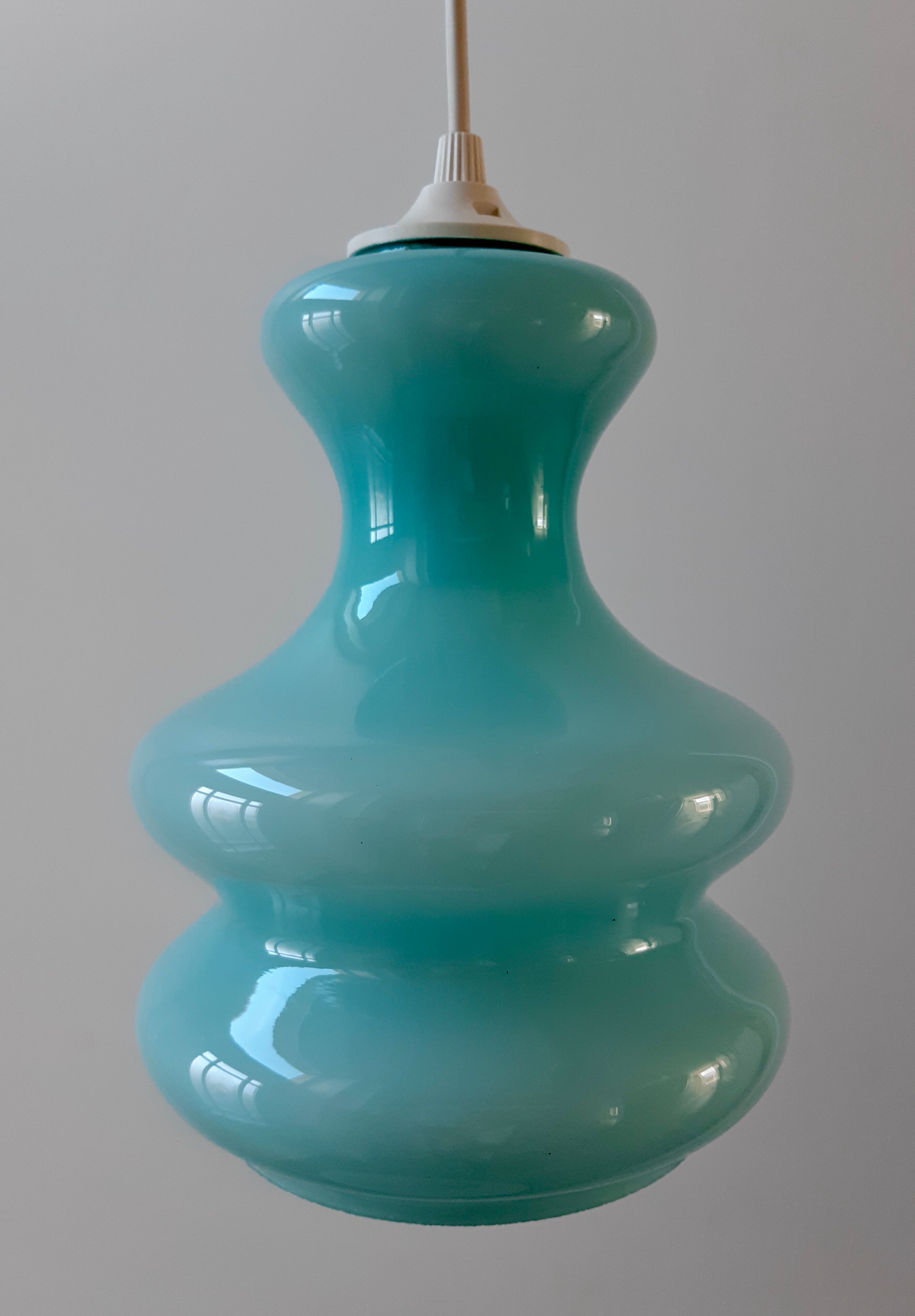 Suspension en opaline bleu ciel