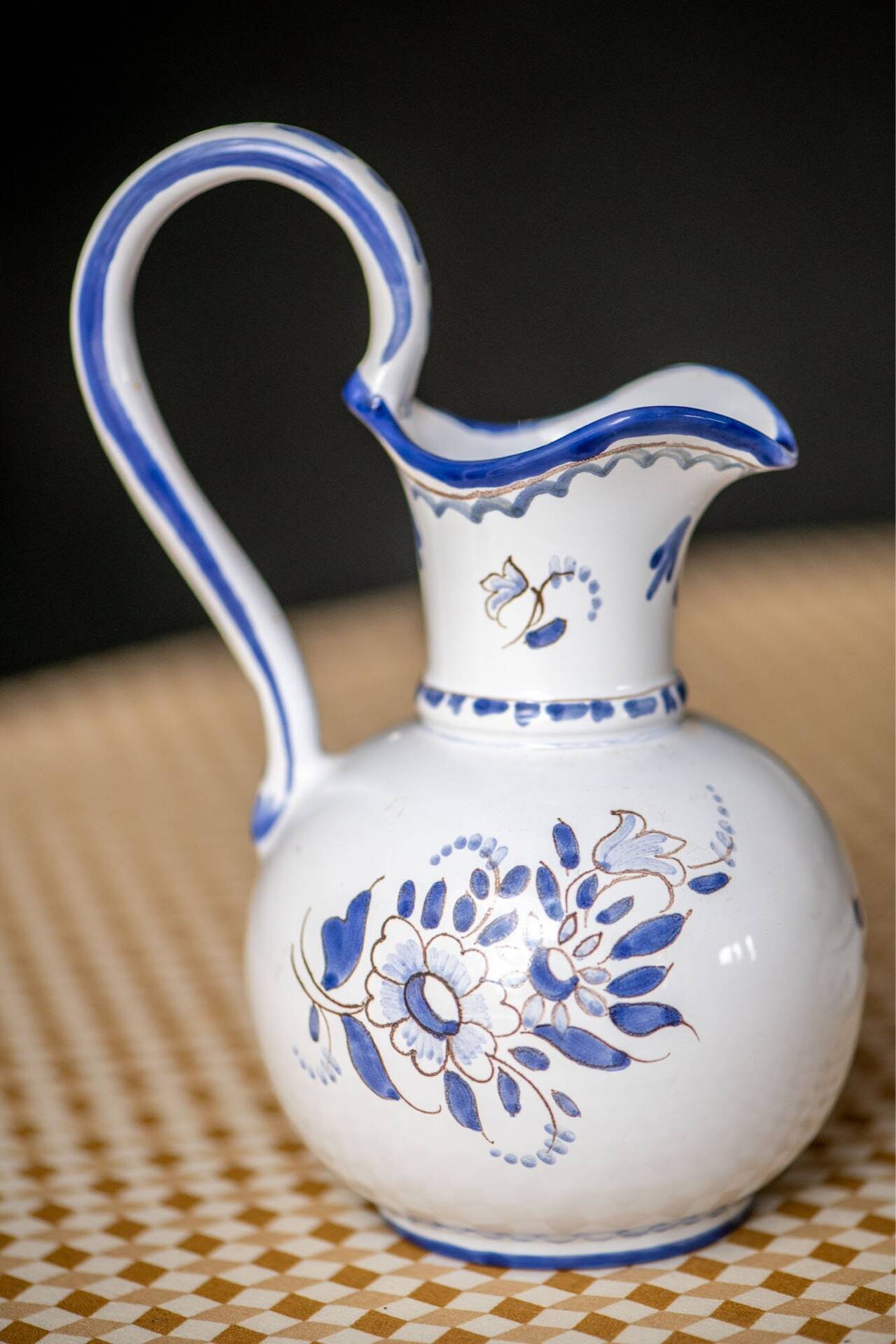 Earthenware jug from Nevers - Atelier C. Girande
