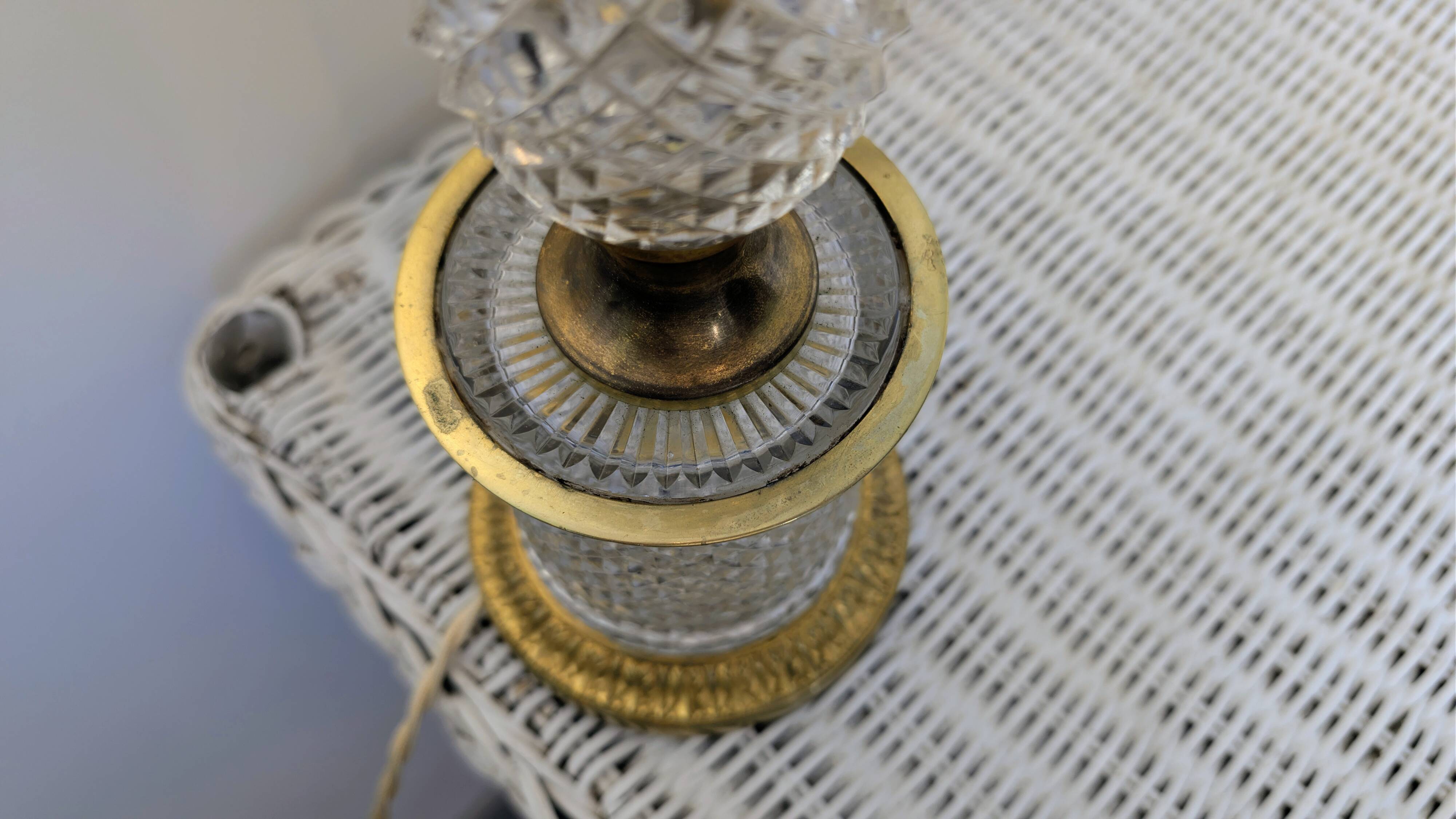 Cut crystal lamp with a gilded bronze mount, early 20th century.
