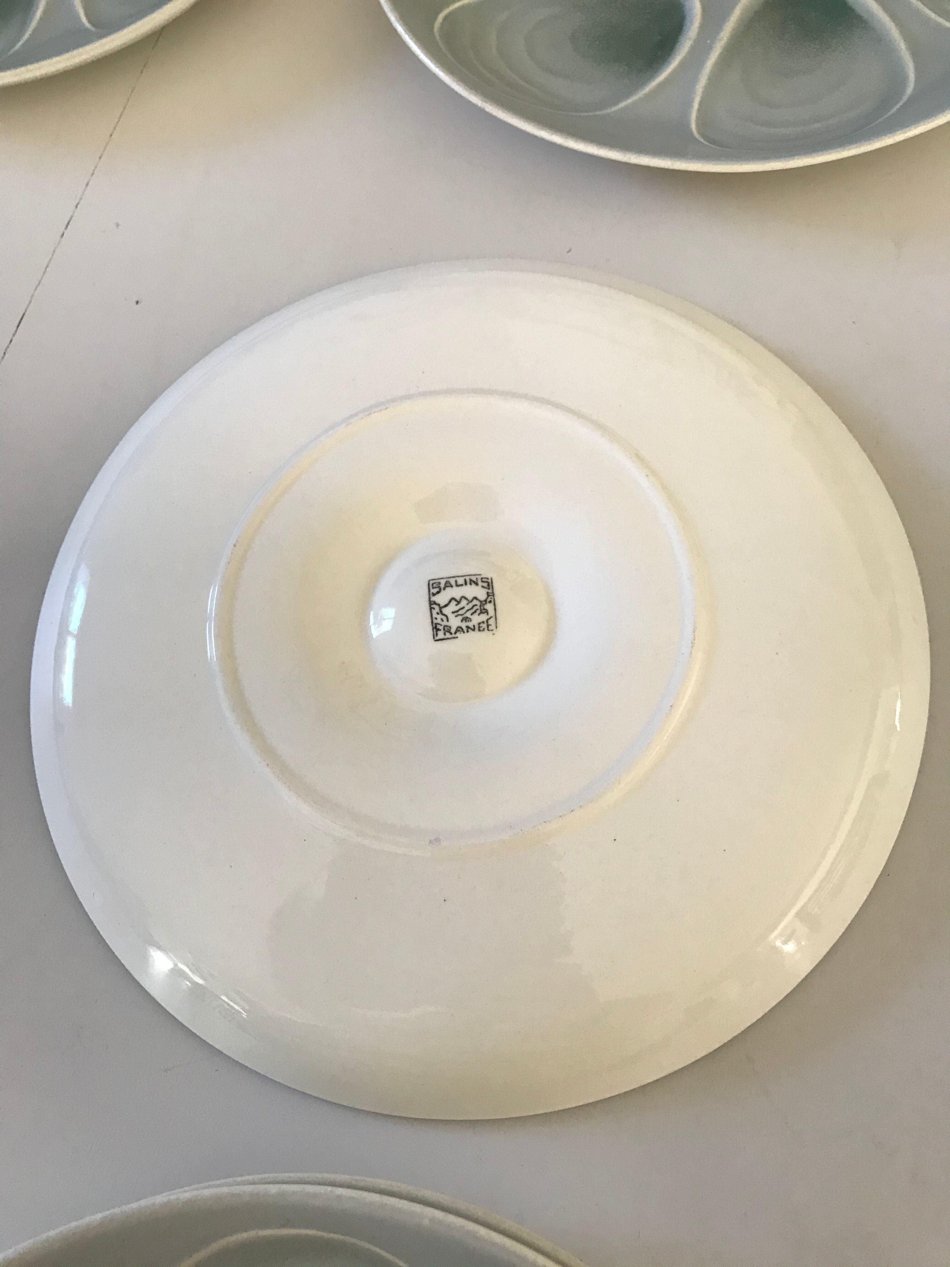 Six Salins oyster plates