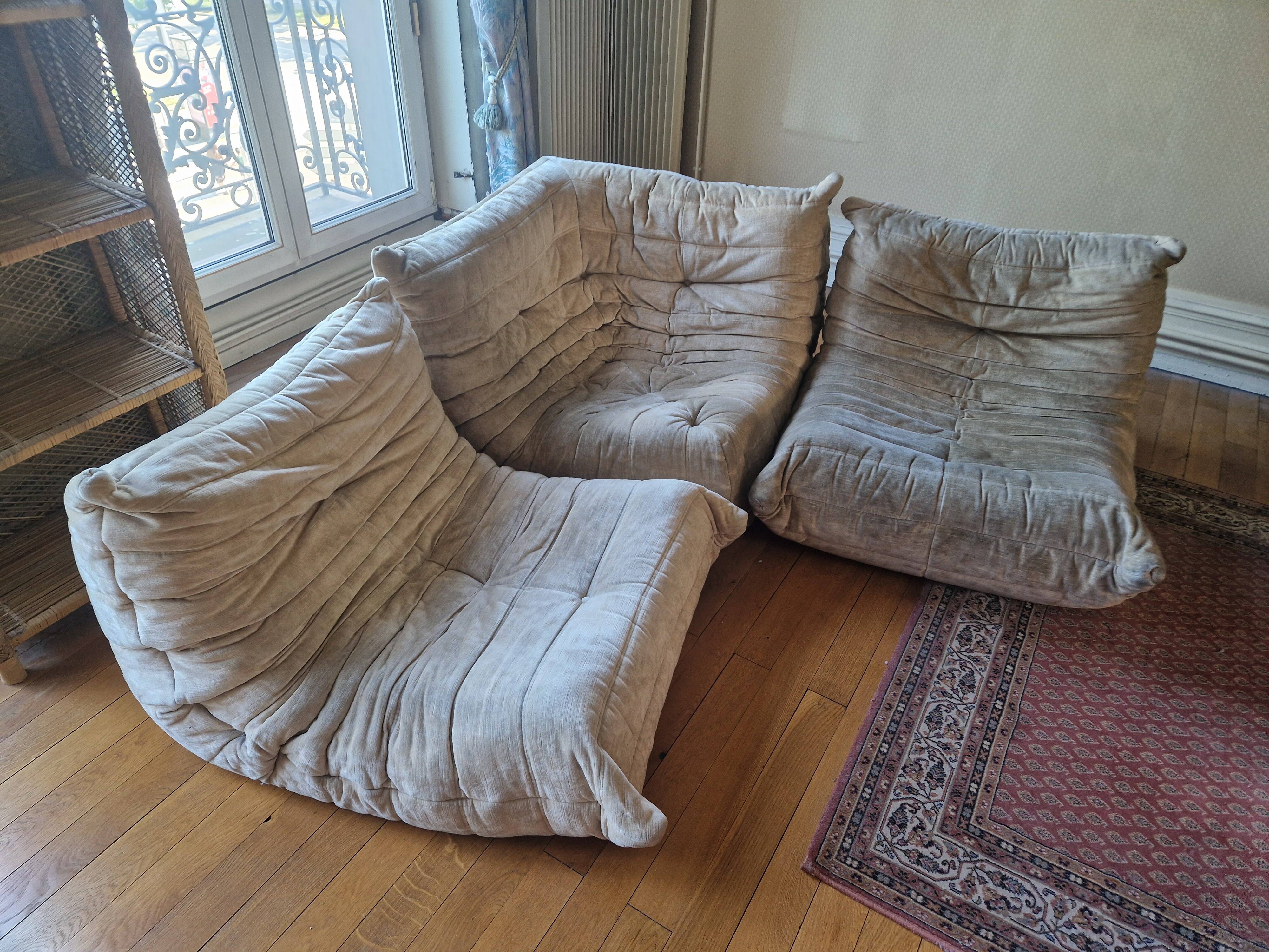 3 chauffeuses dont 1 d'angle TOGO Ligne Roset dessiné par Michel Ducaroy