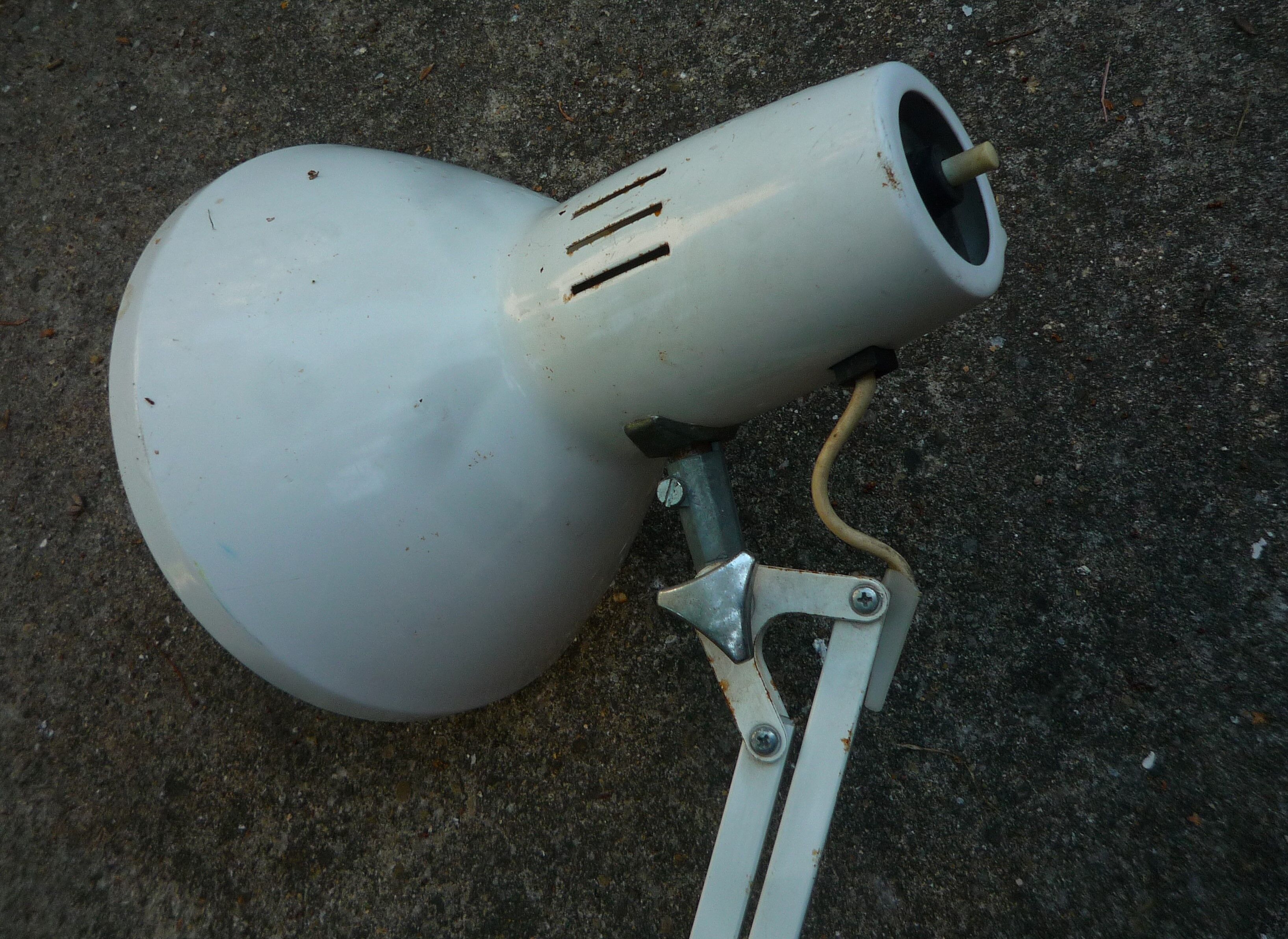Lampe d'architecte #1 articulée blanche LEDU, vintage années 1970