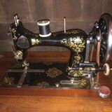 Machine à coudre ancienne Neva 1900