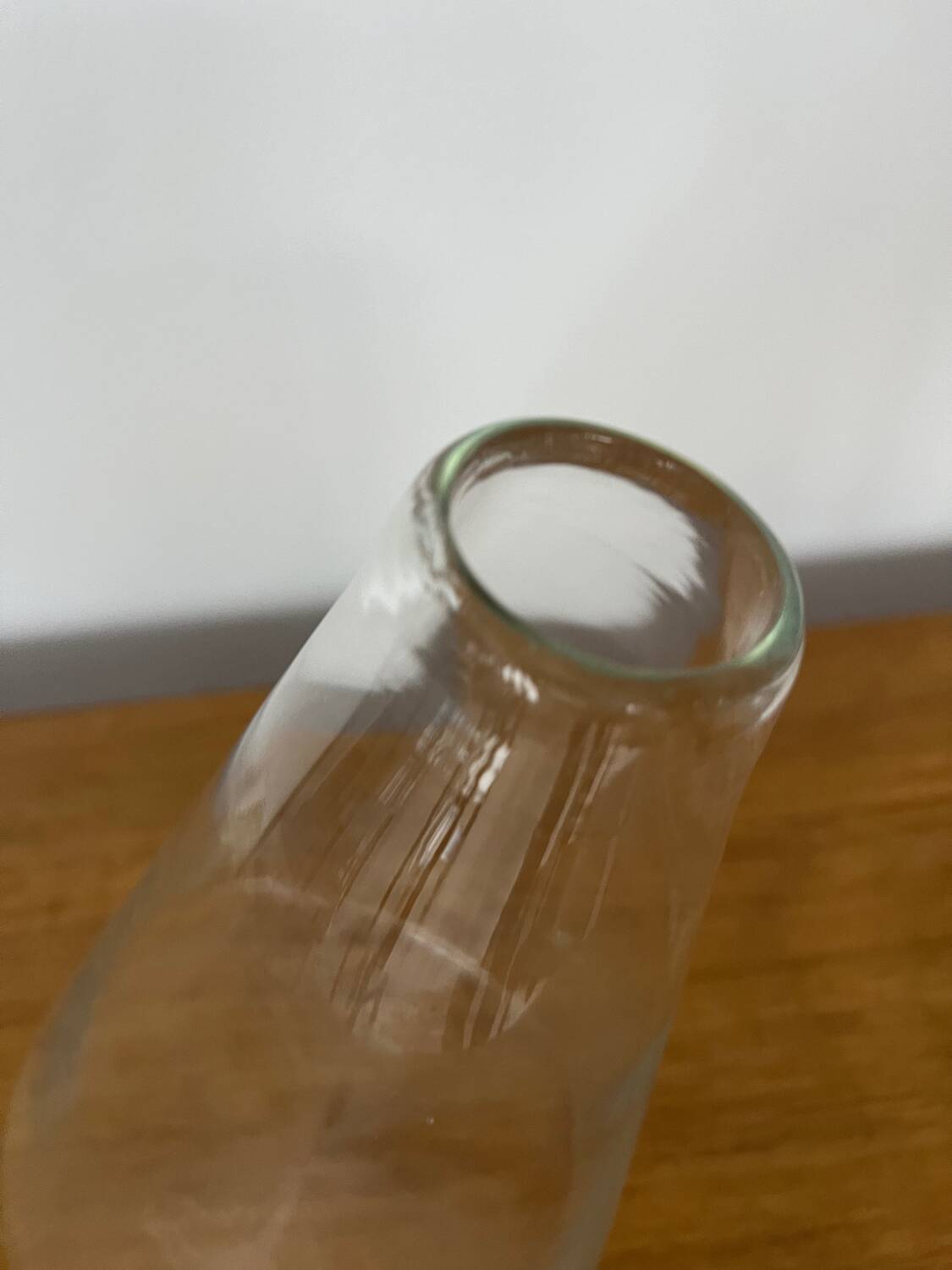Vase verre culbuto H 21cm