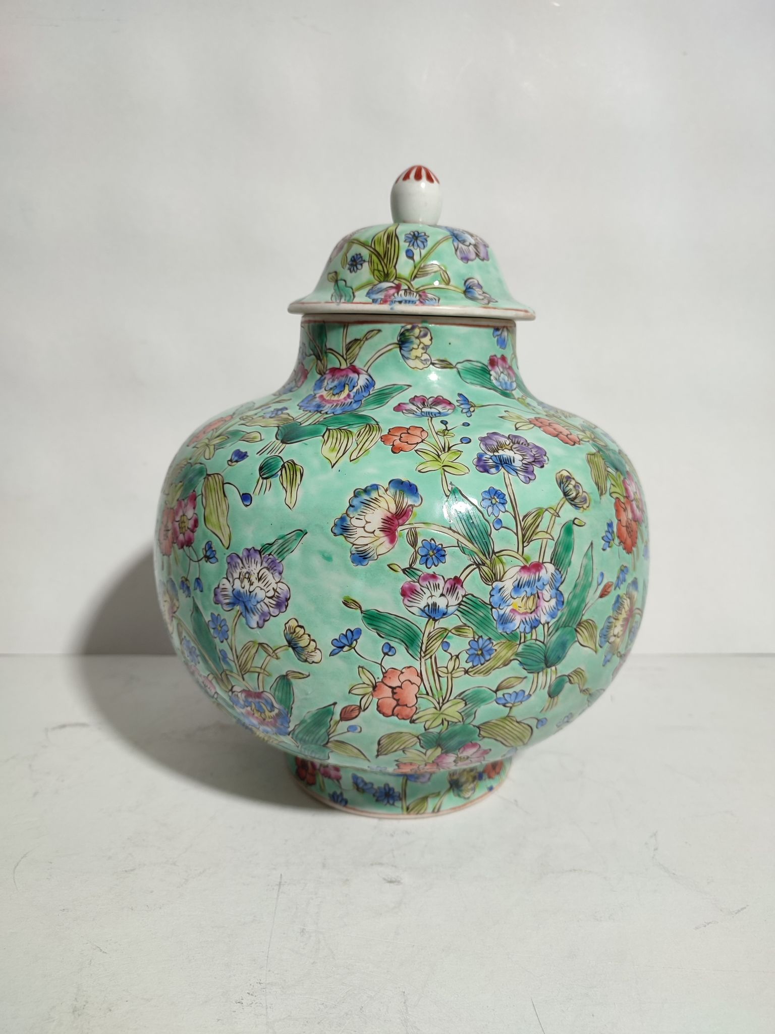 Potiche and vase chinese porcelain qing 19th family green celadon