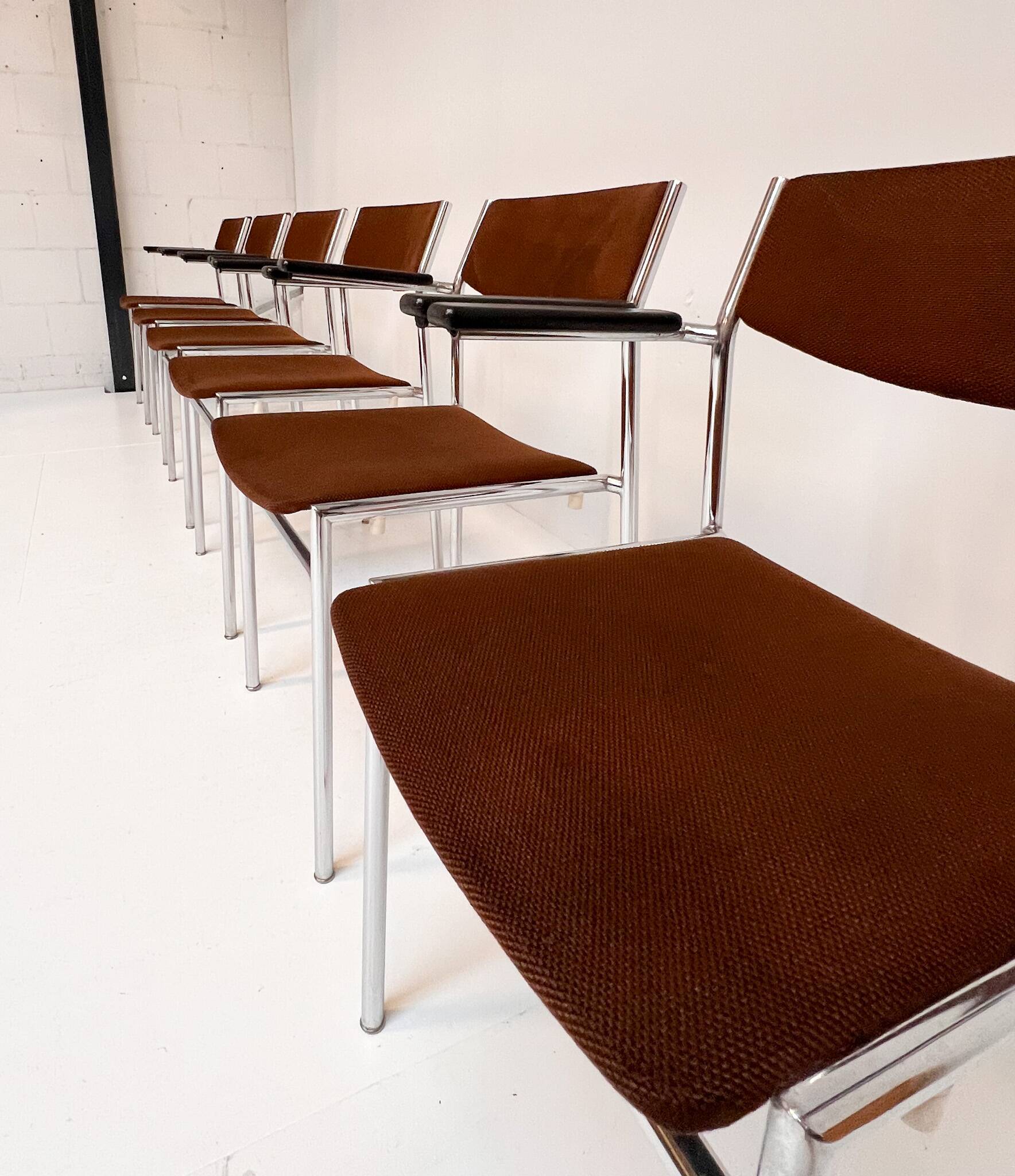 Set of 6 stackable chairs in rust colour by Gijs van der Sluis, 1970s.