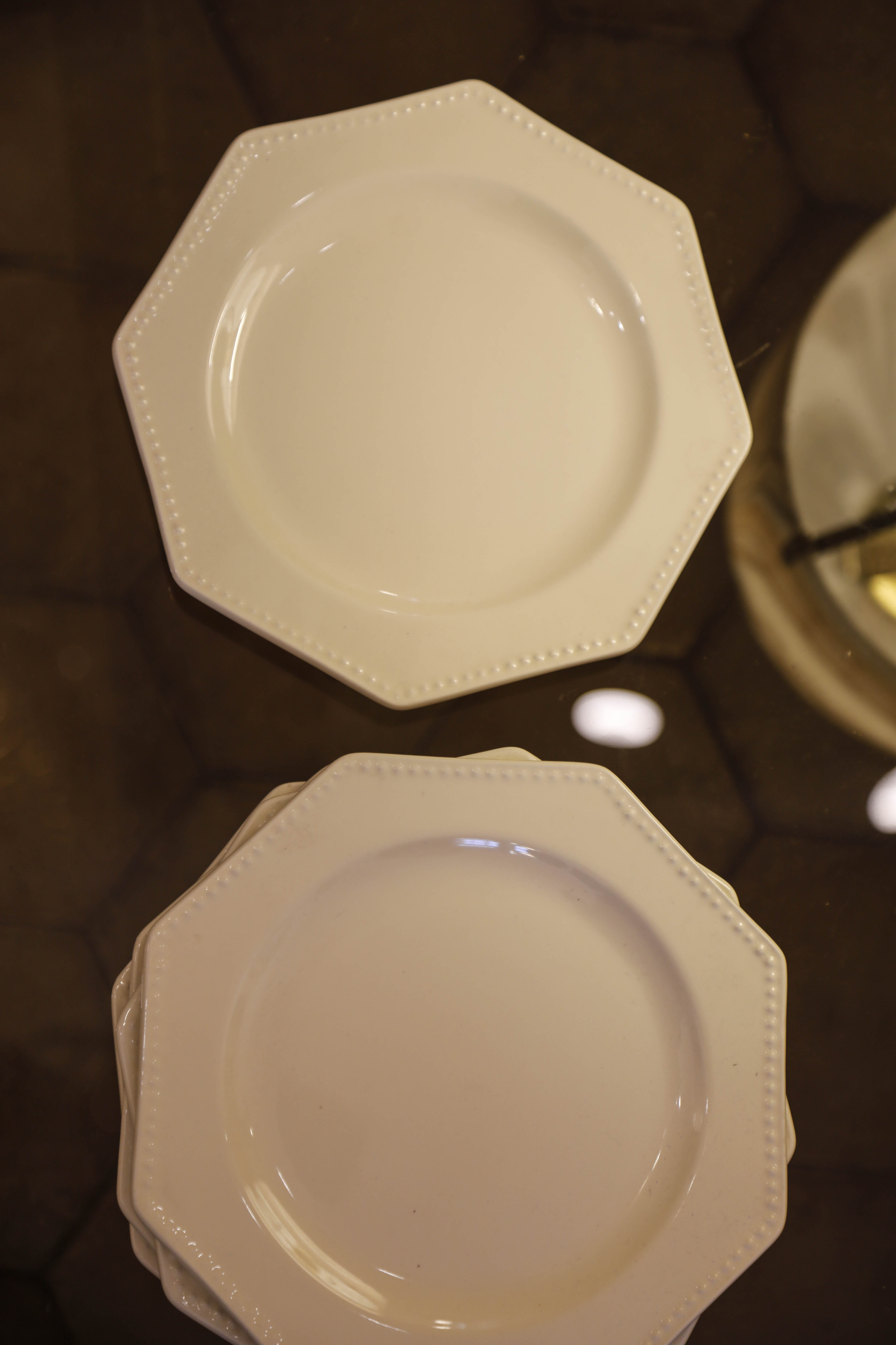 Lot 5 plates dessert enamelled octagonal