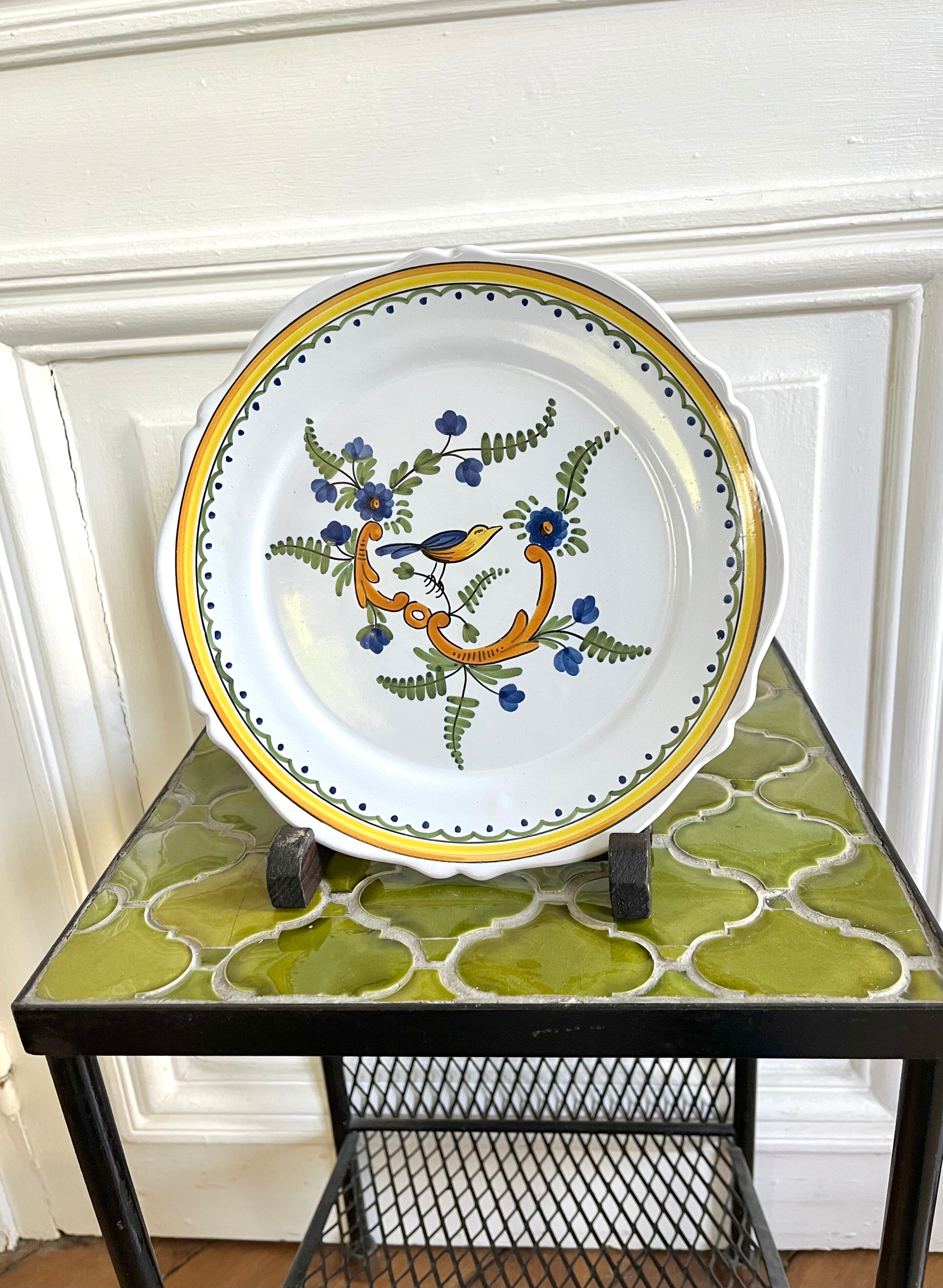 Decorative ceramic plate