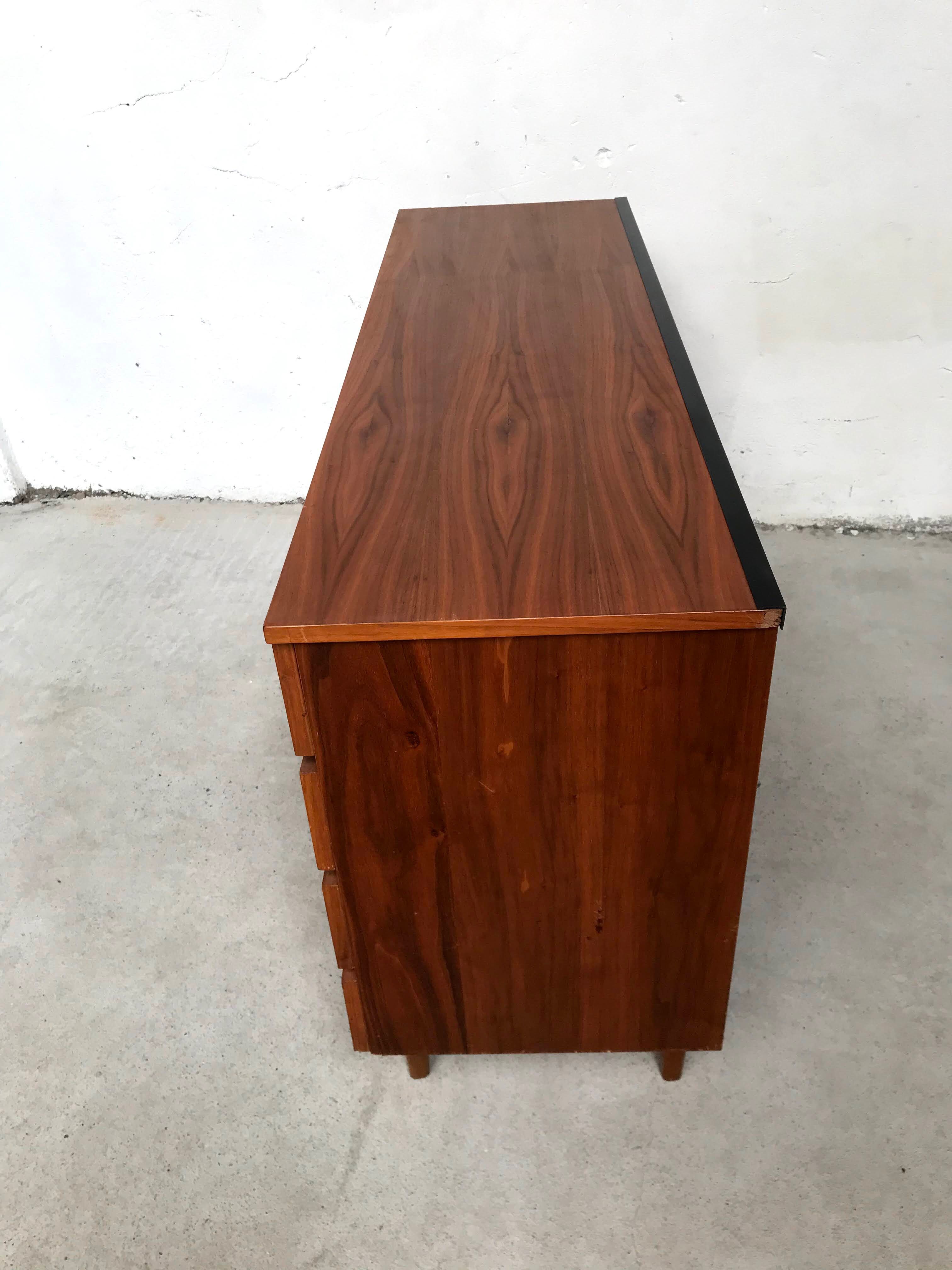 Vintage 60s enfilade