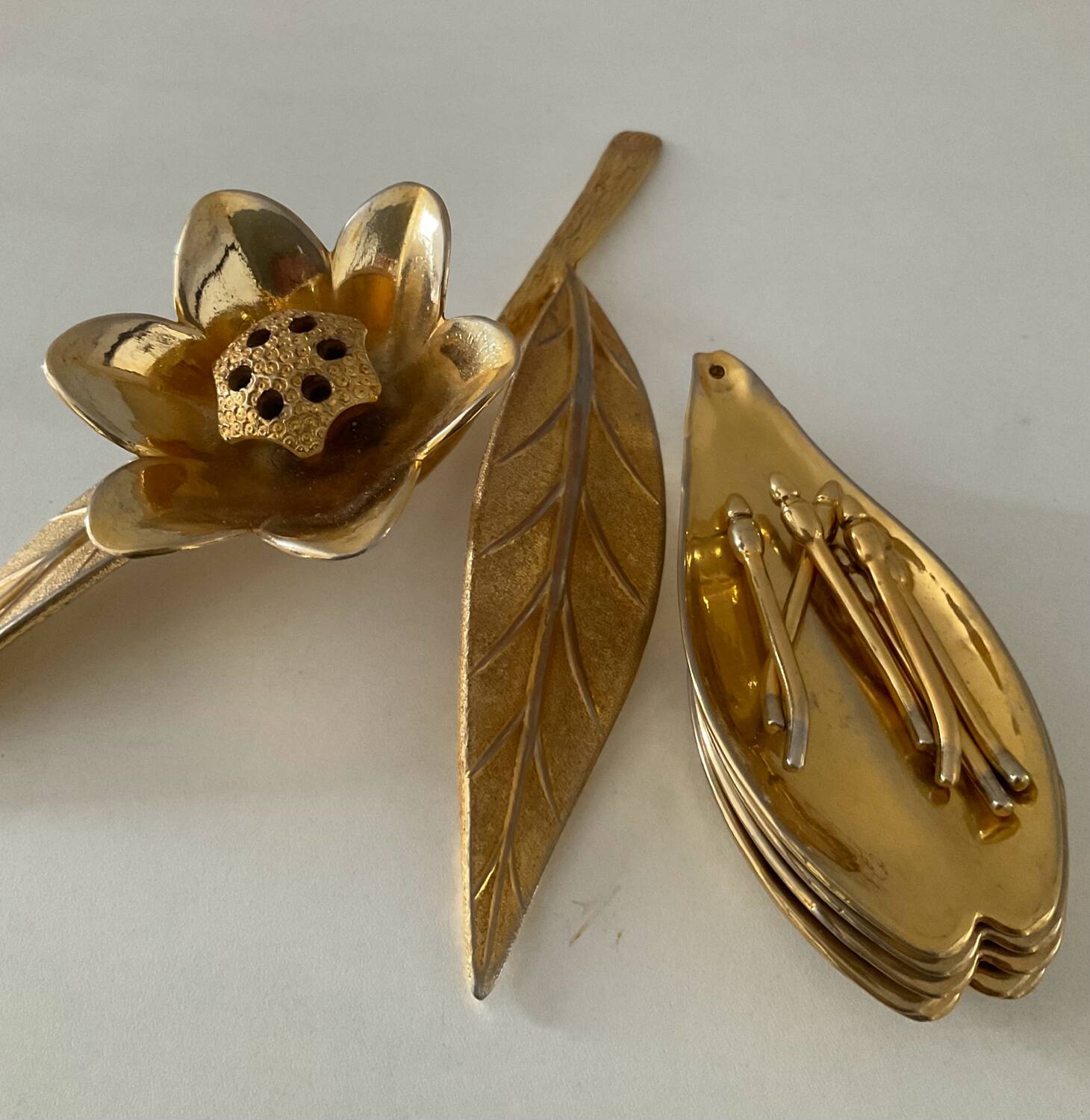 Bronze lotus flower ashtray from the 60s and 70s