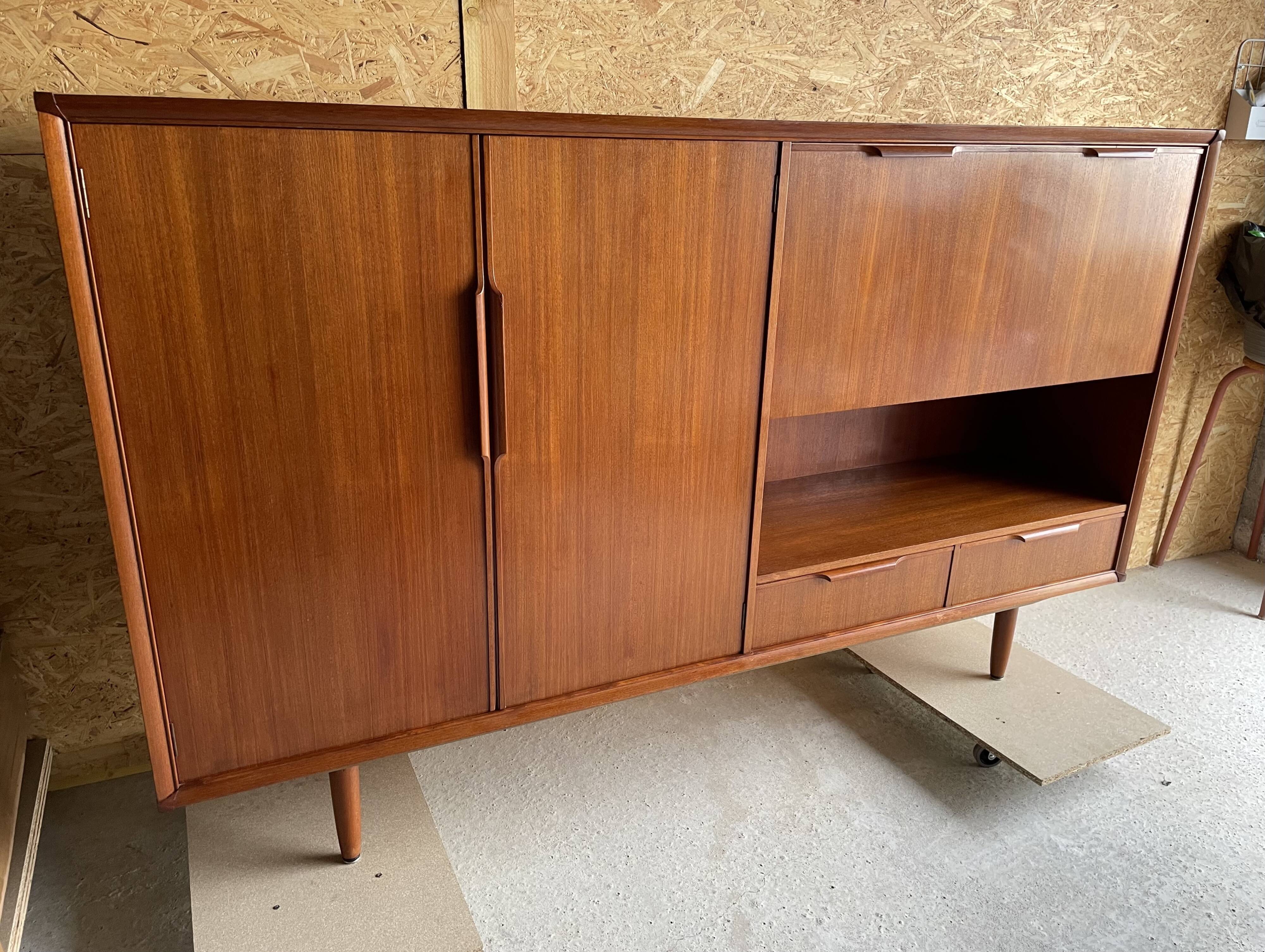 Top Scandinavian buffet Fristho in teak 1960