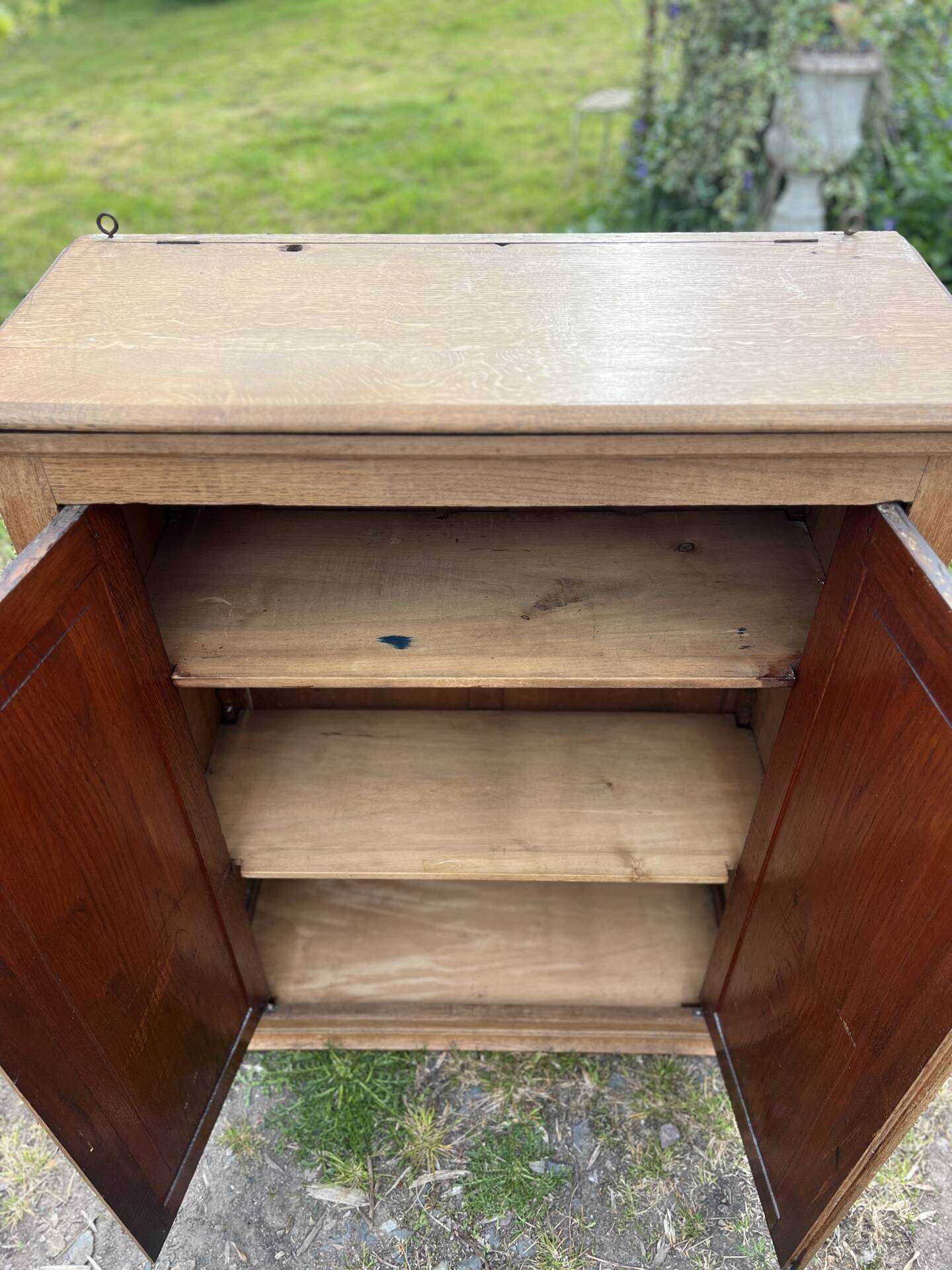 Oak buffet