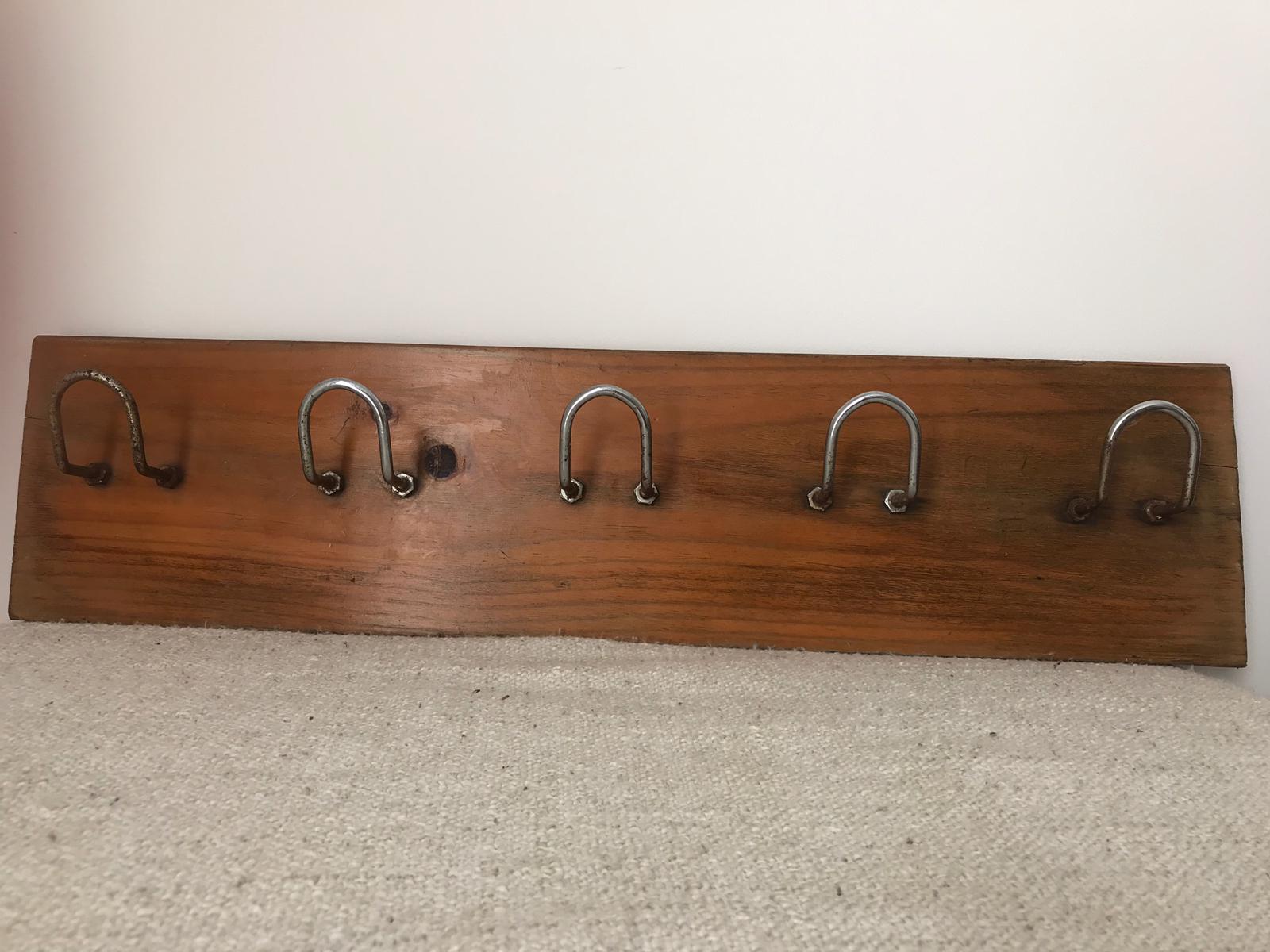 Coat rack with 5 hooks