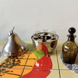 Chromed metal pear - 1 carafe and 6 amber crystal glasses - liquor cellar