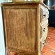Commode rustique à trois tiroirs