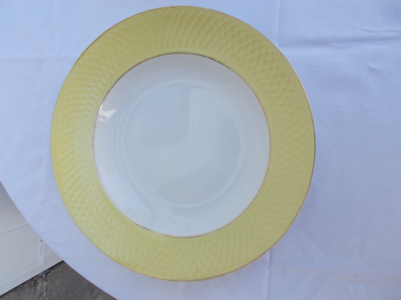 set 2 hollow plates Moulin Des Loups