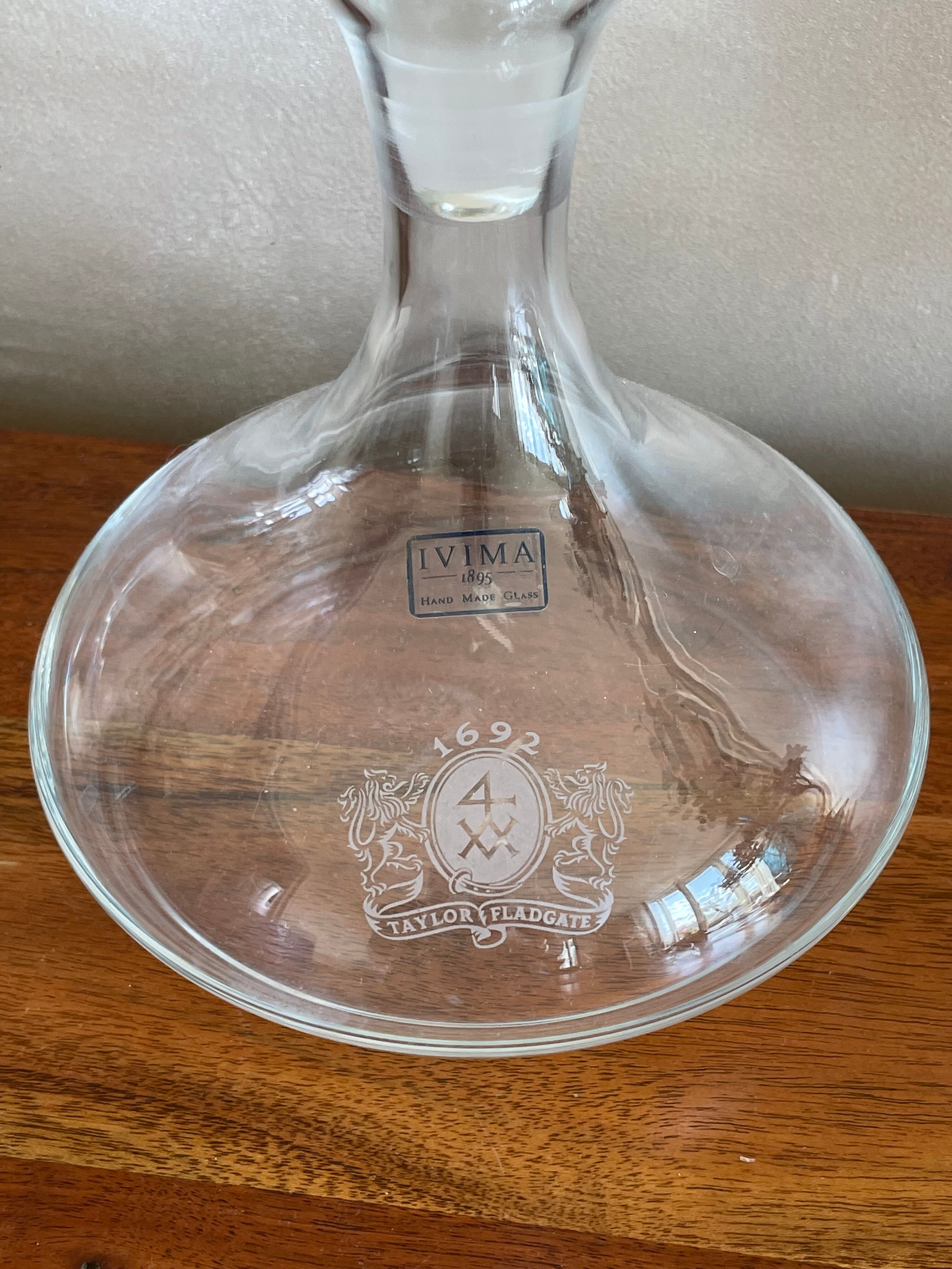 Ivima glass decanter