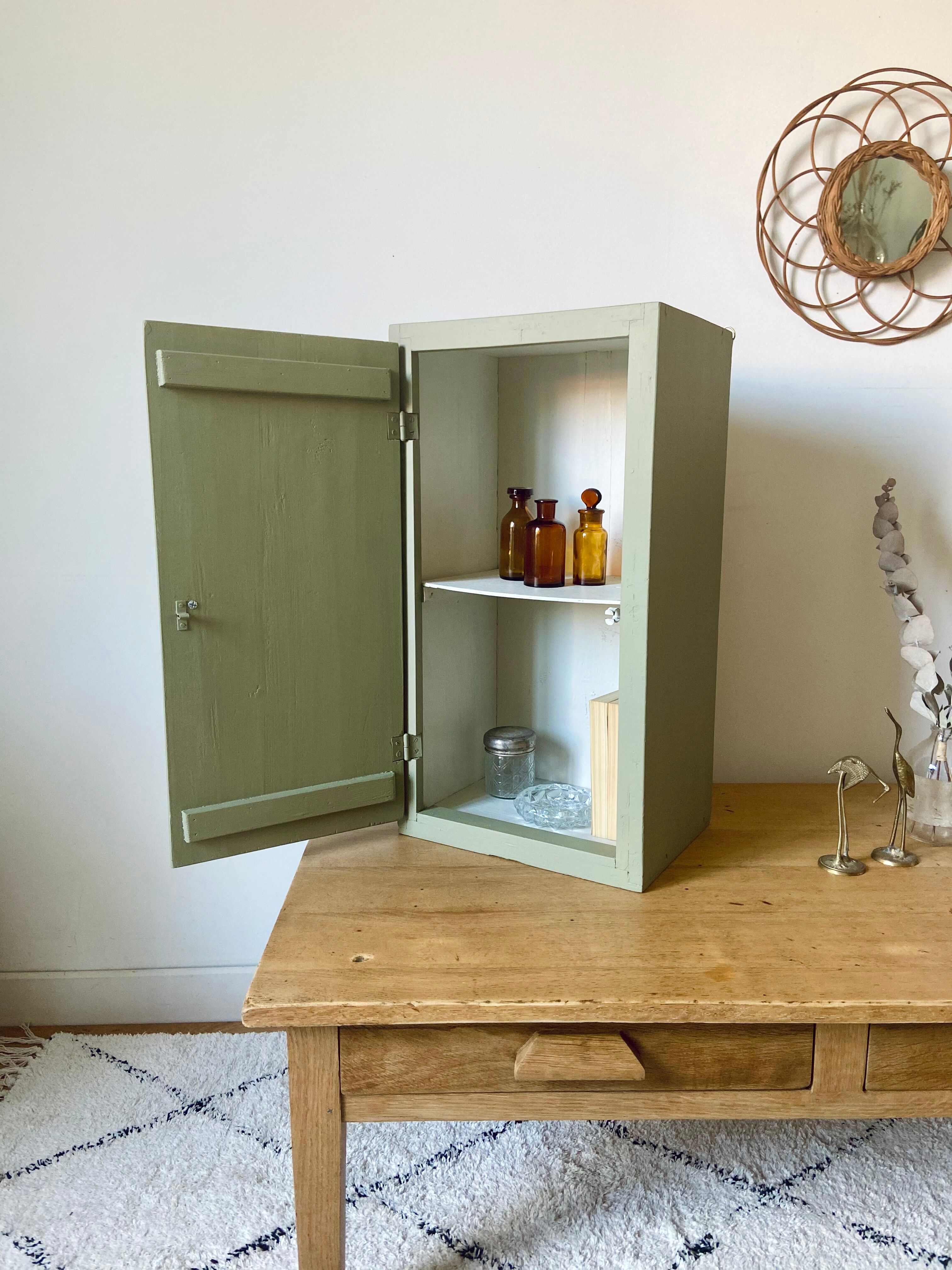 Vintage pharmacy 1950/1960