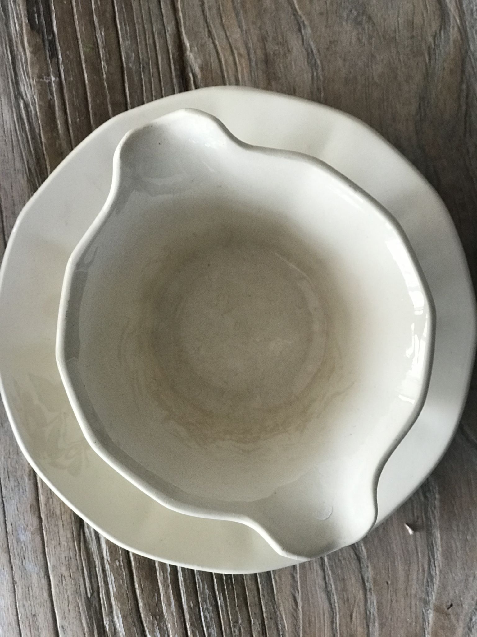 Ancient Saucière Sarregamines