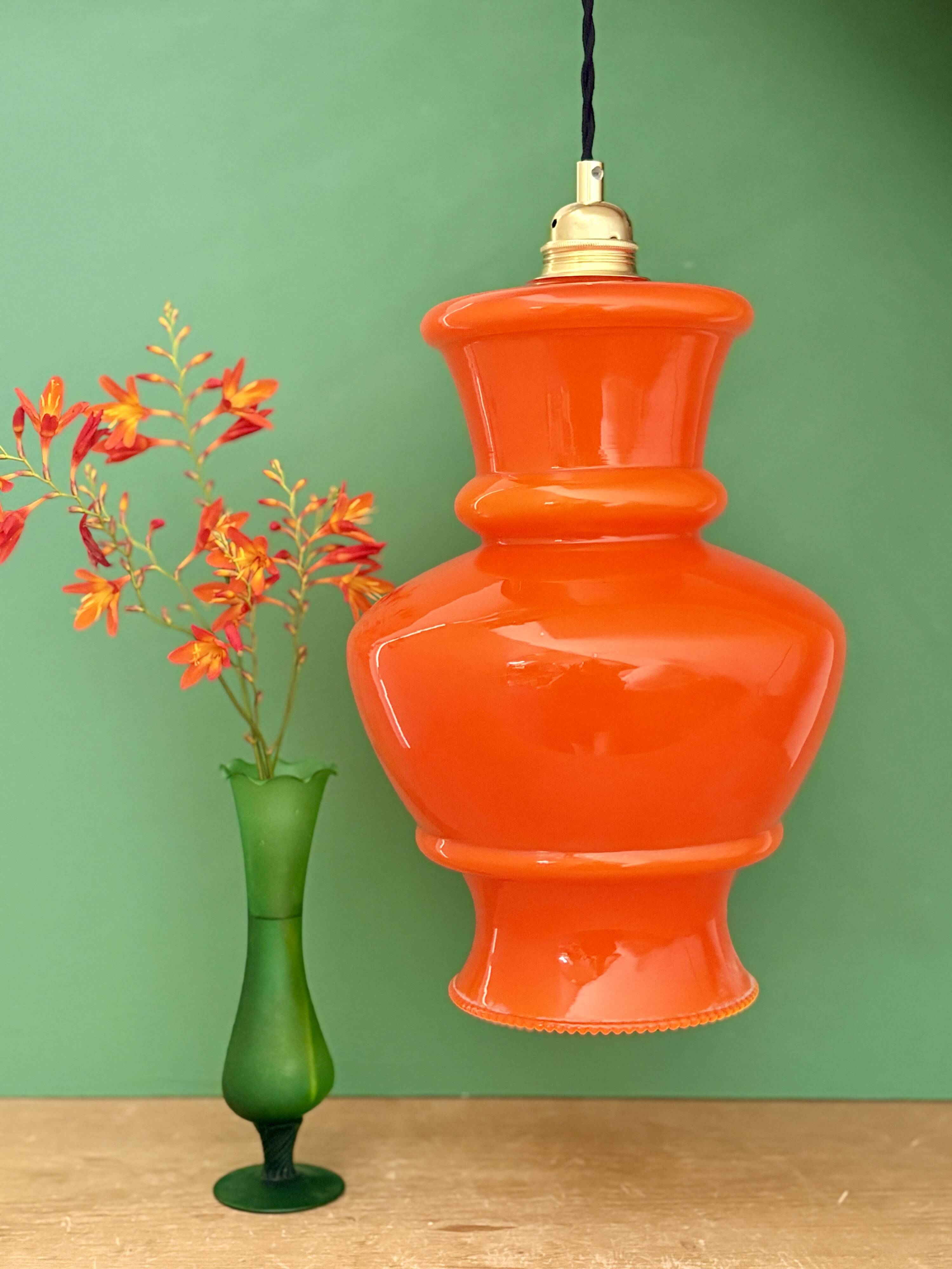 Suspension globe vintage XL en opaline orange