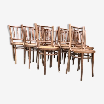 Série de 15 chaises bistrot brasserie