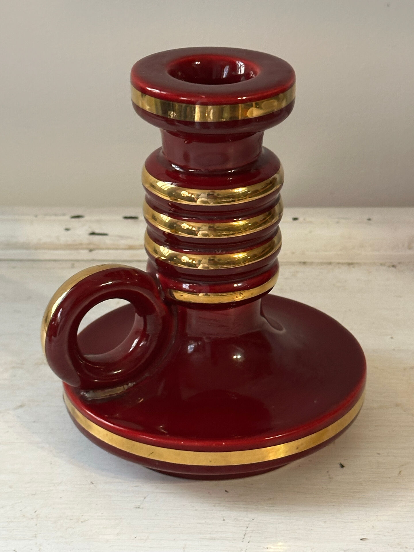 Bougeoir Saint-Clément Mid-Century en céramique rouge rubis e